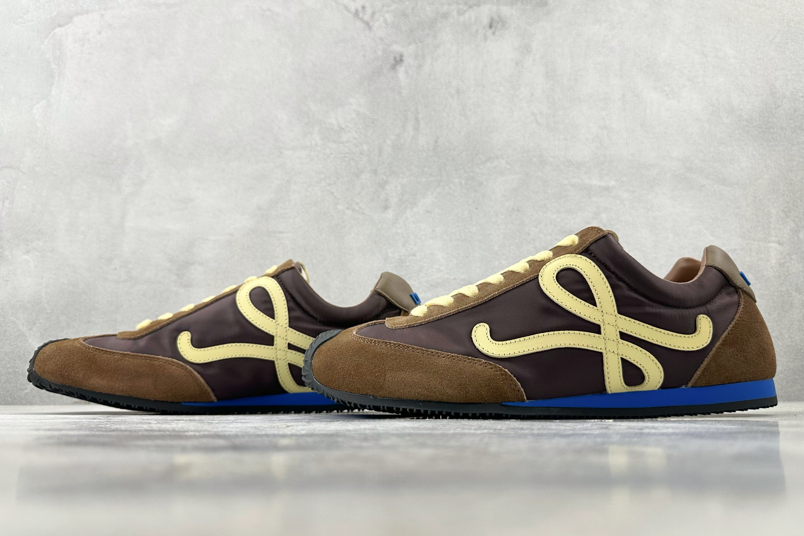 320 LOEWE罗意威 Ballet Runner 2.0 棕色 LBR2282X11-4865