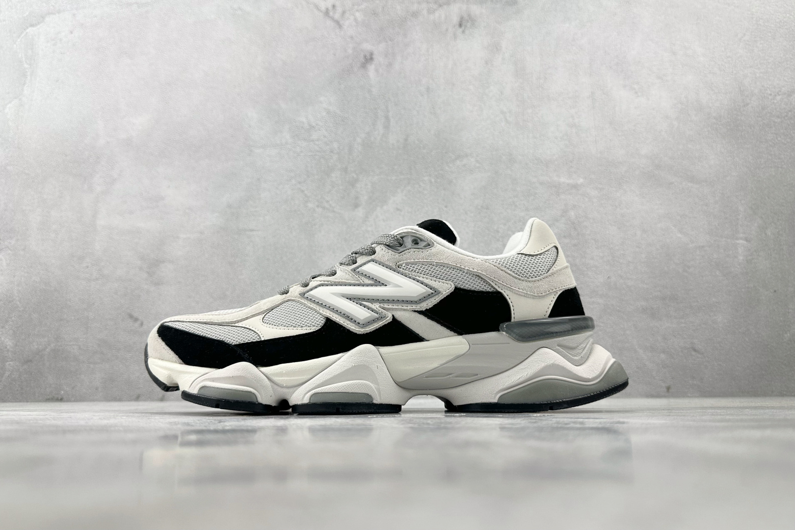 240 大厂出品 New Balance NB 9060 浅灰色 U9060JBB