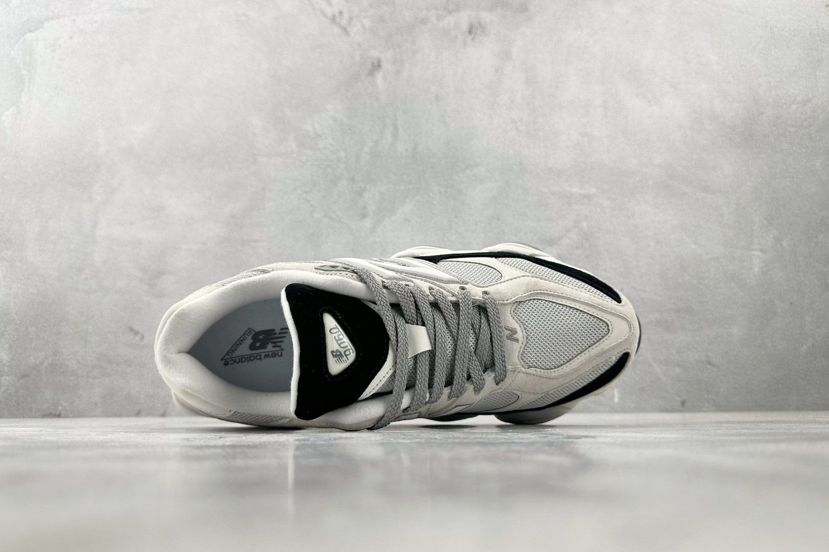 240 大厂出品 New Balance NB 9060 浅灰色 U9060JBB