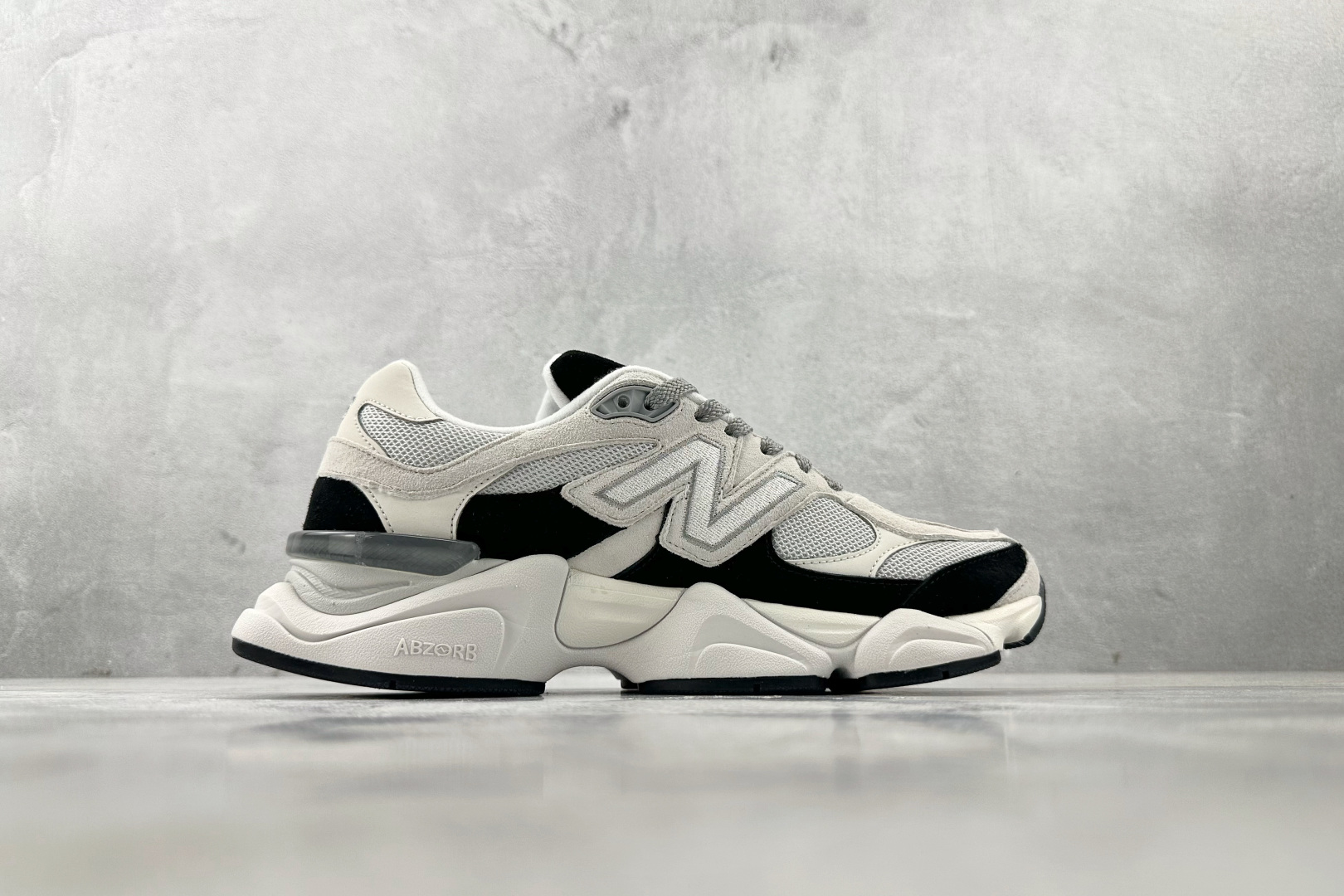 240 大厂出品 New Balance NB 9060 浅灰色 U9060JBB