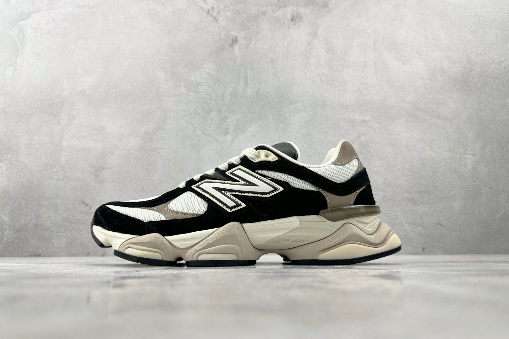 240 大厂出品 New Balance NB 9060 Sea Salt 黑白 U9060BLZ