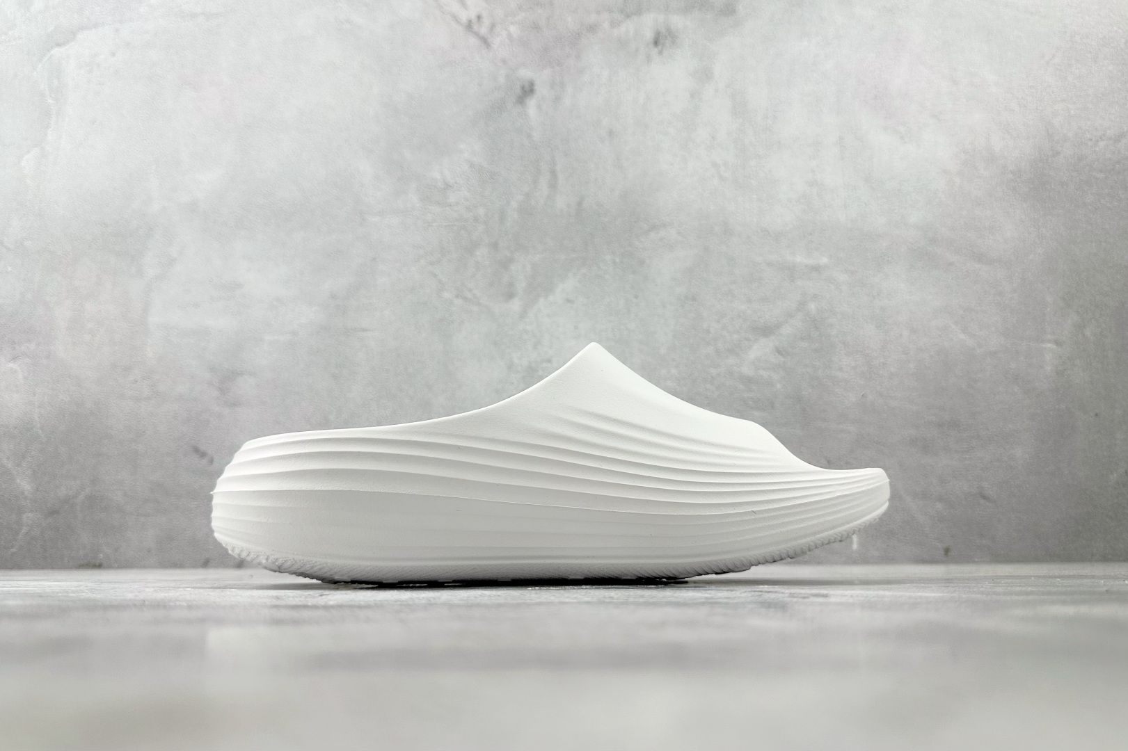 Nike ReactX Rejuven8 白色 HV4484-100