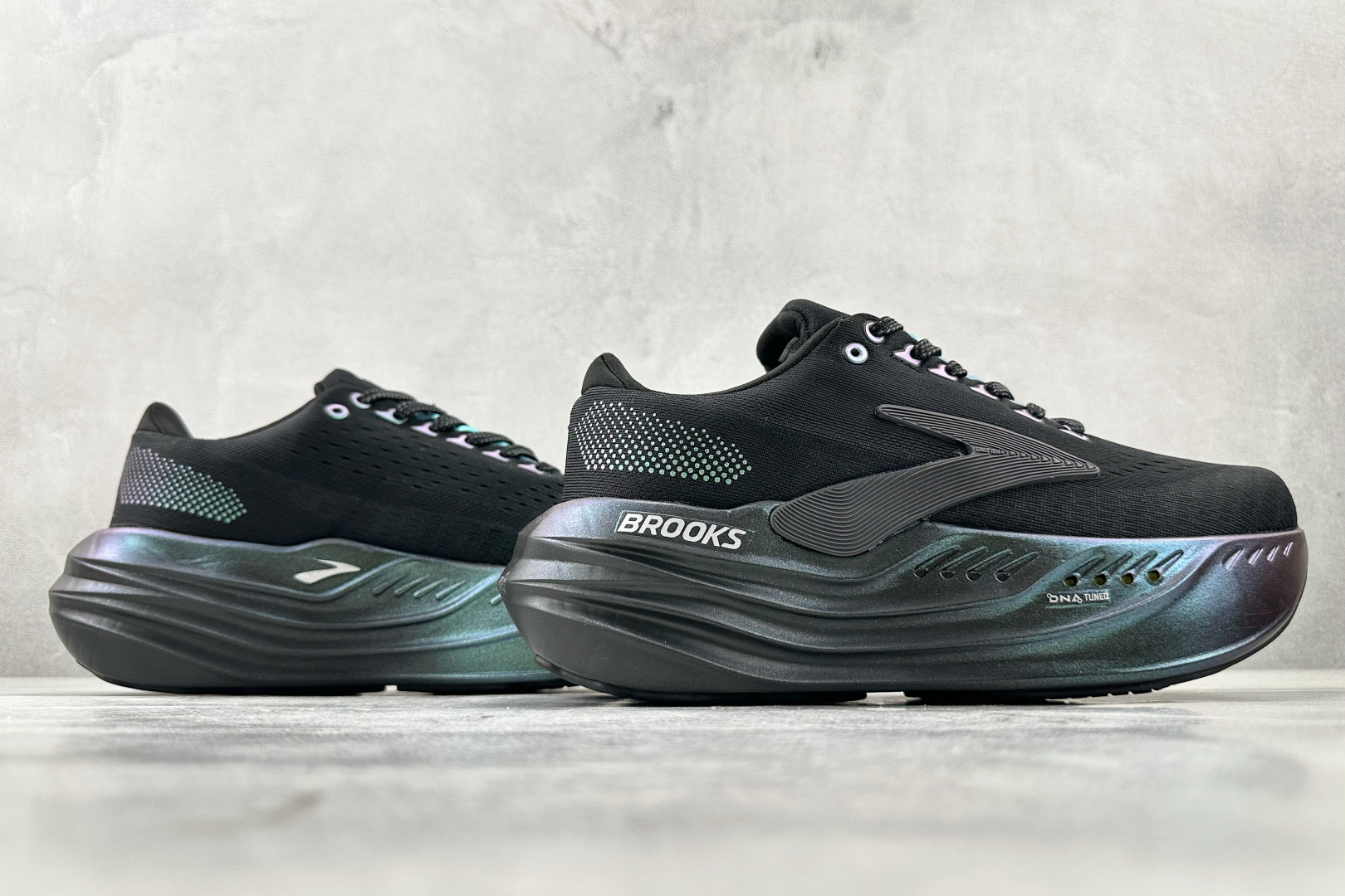 东南亚订单 Brooks布鲁克斯 Glycerin max 黑色 1104471D026