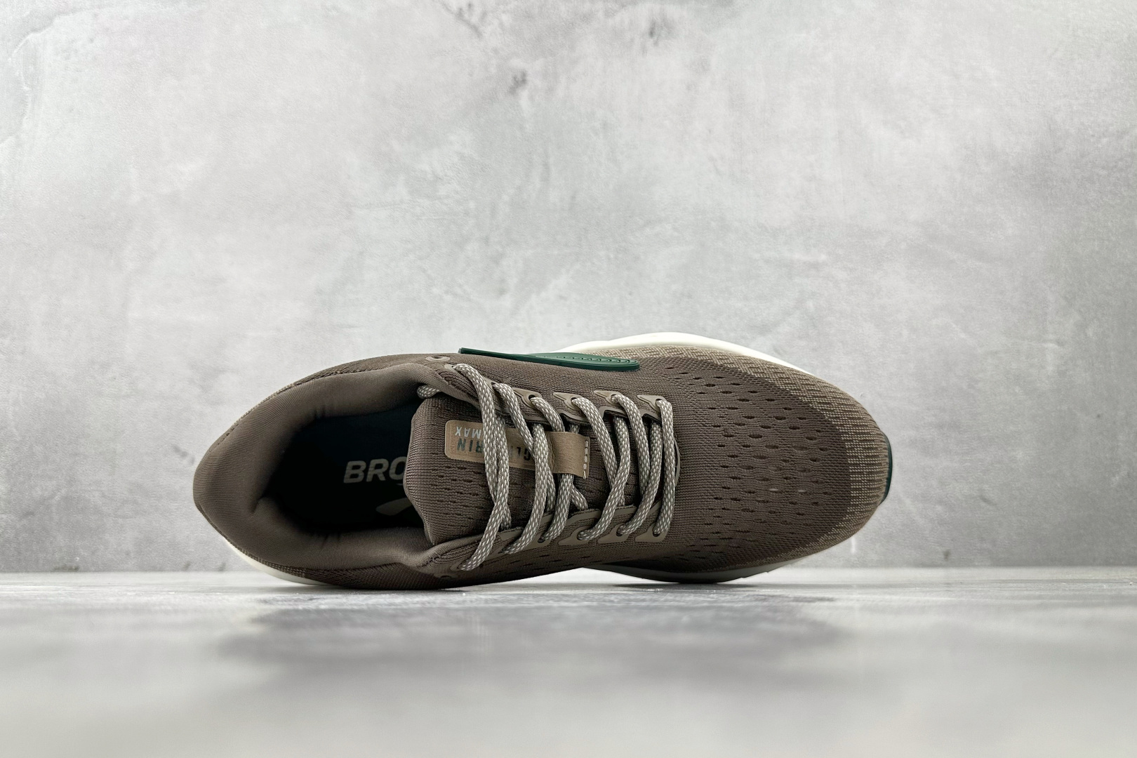 东南亚订单 Brooks布鲁克斯 Glycerin max 棕绿色 1104471D284