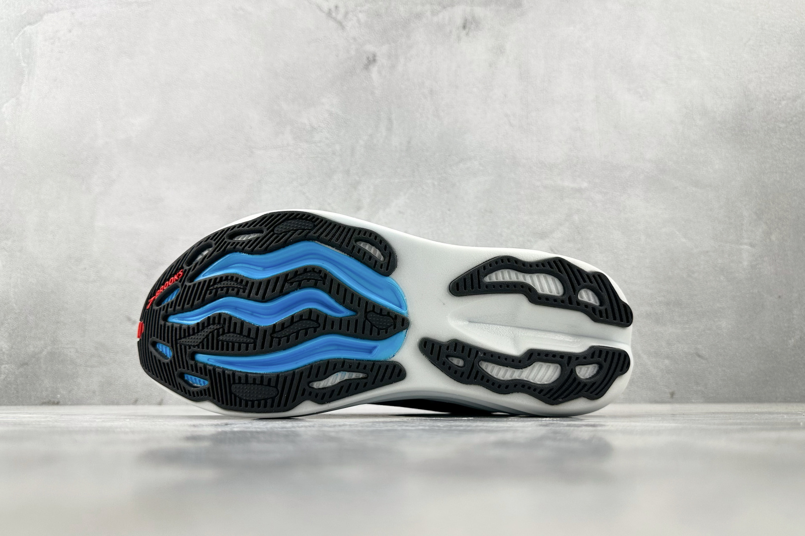 东南亚订单 Brooks布鲁克斯 Glycerin max 黑色 110447-1D-045