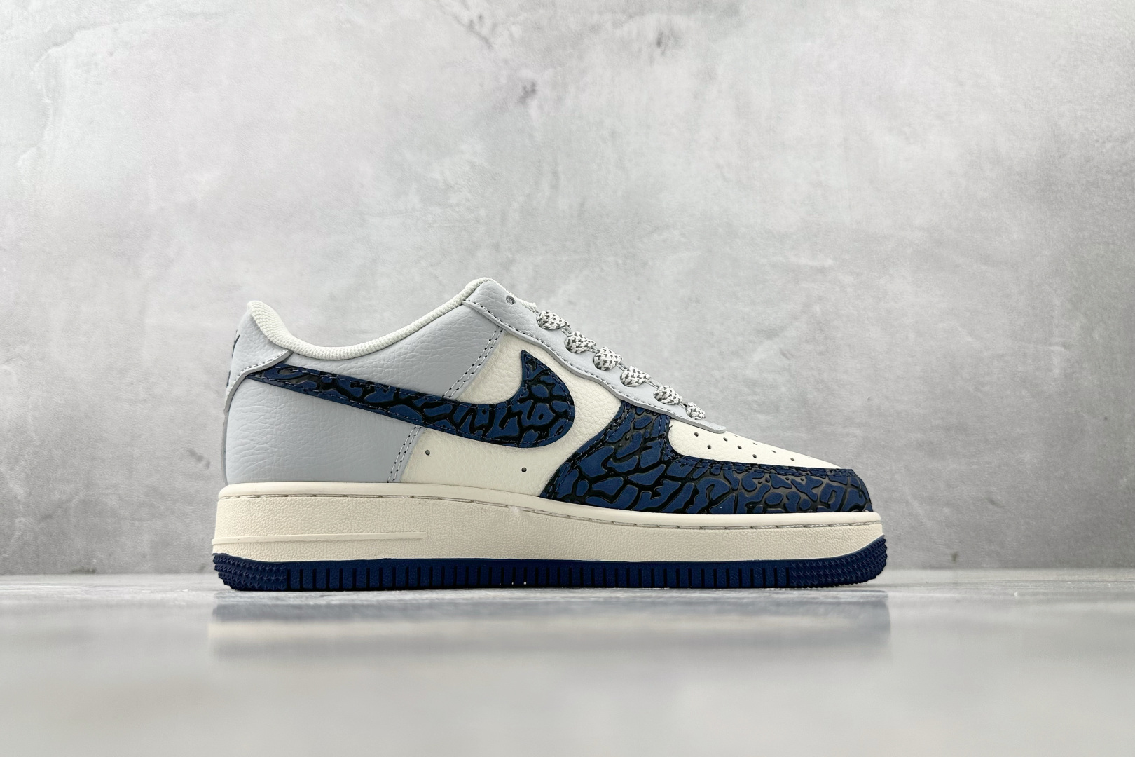 Nike Air Force 1'07 LV 联名 蓝白灰 JJ2508-701