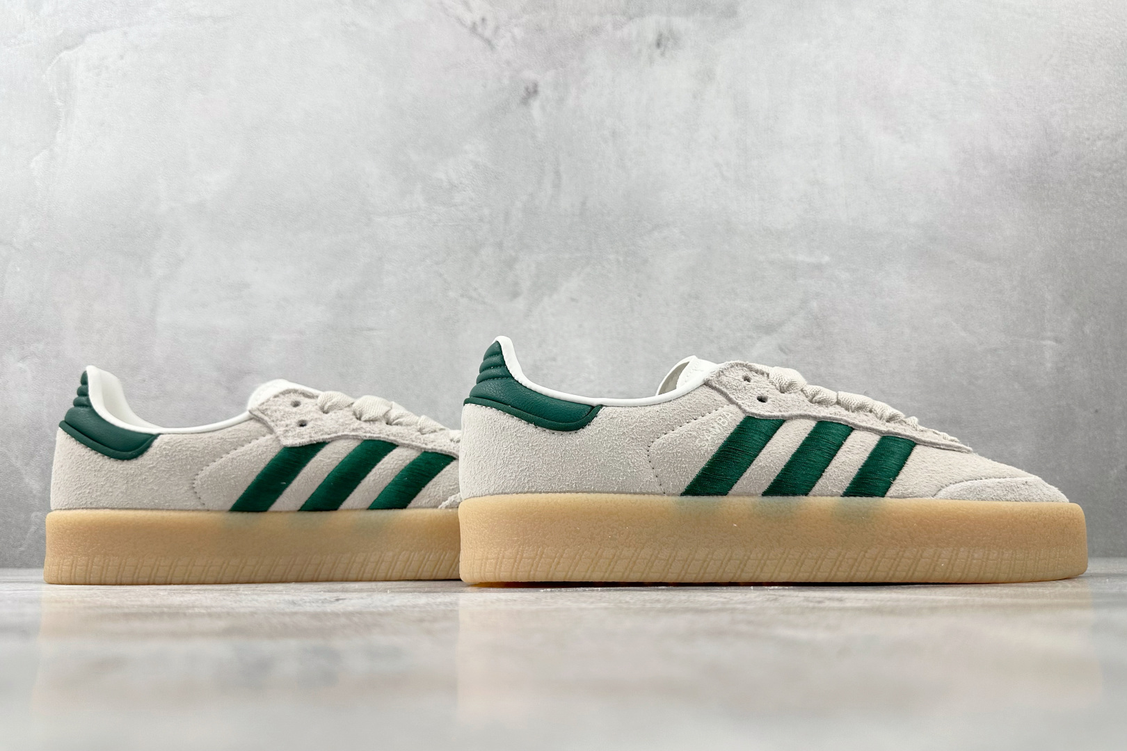 出口订单 adidas originals SAMBAE 灰绿 JQ0252