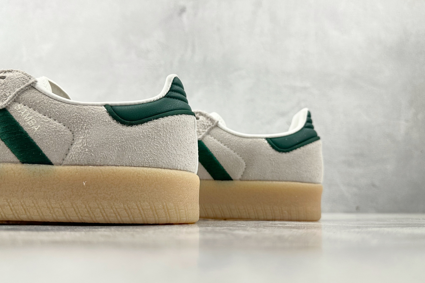 出口订单 adidas originals SAMBAE 灰绿 JQ0252