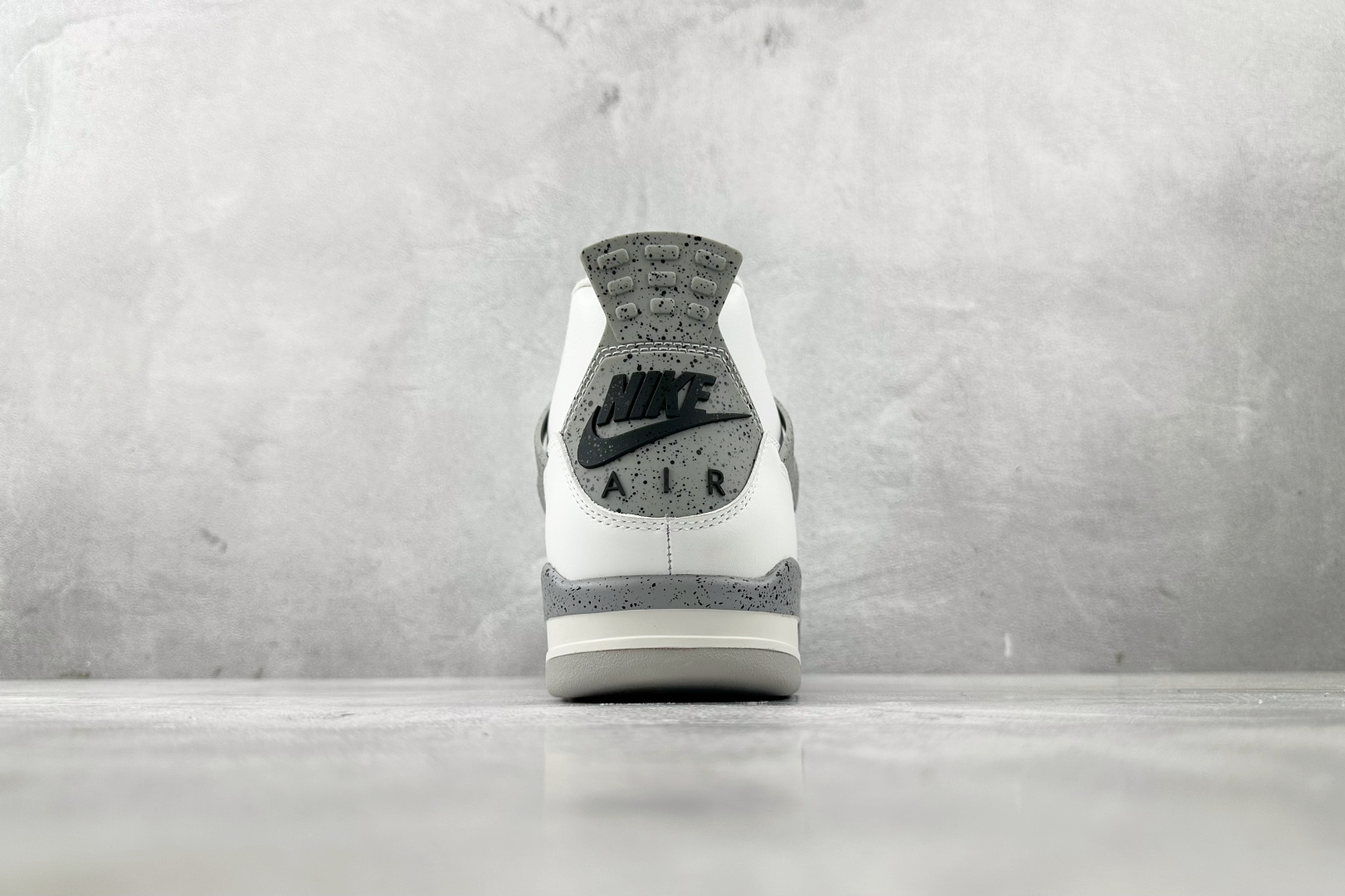 顶级纯原 Jordan Air Jordan 4 Retro ”White Cement”白水泥 白灰 FV5029-100