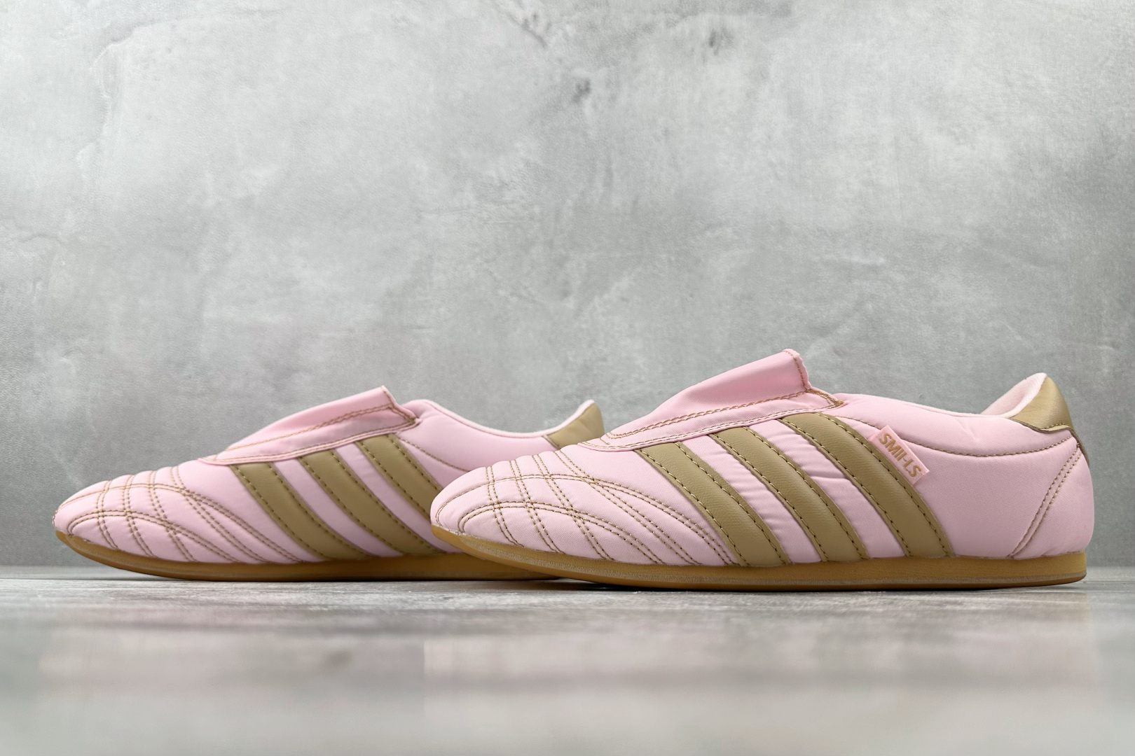 出口订单 adidas Taekwondo 粉色 JQ8209