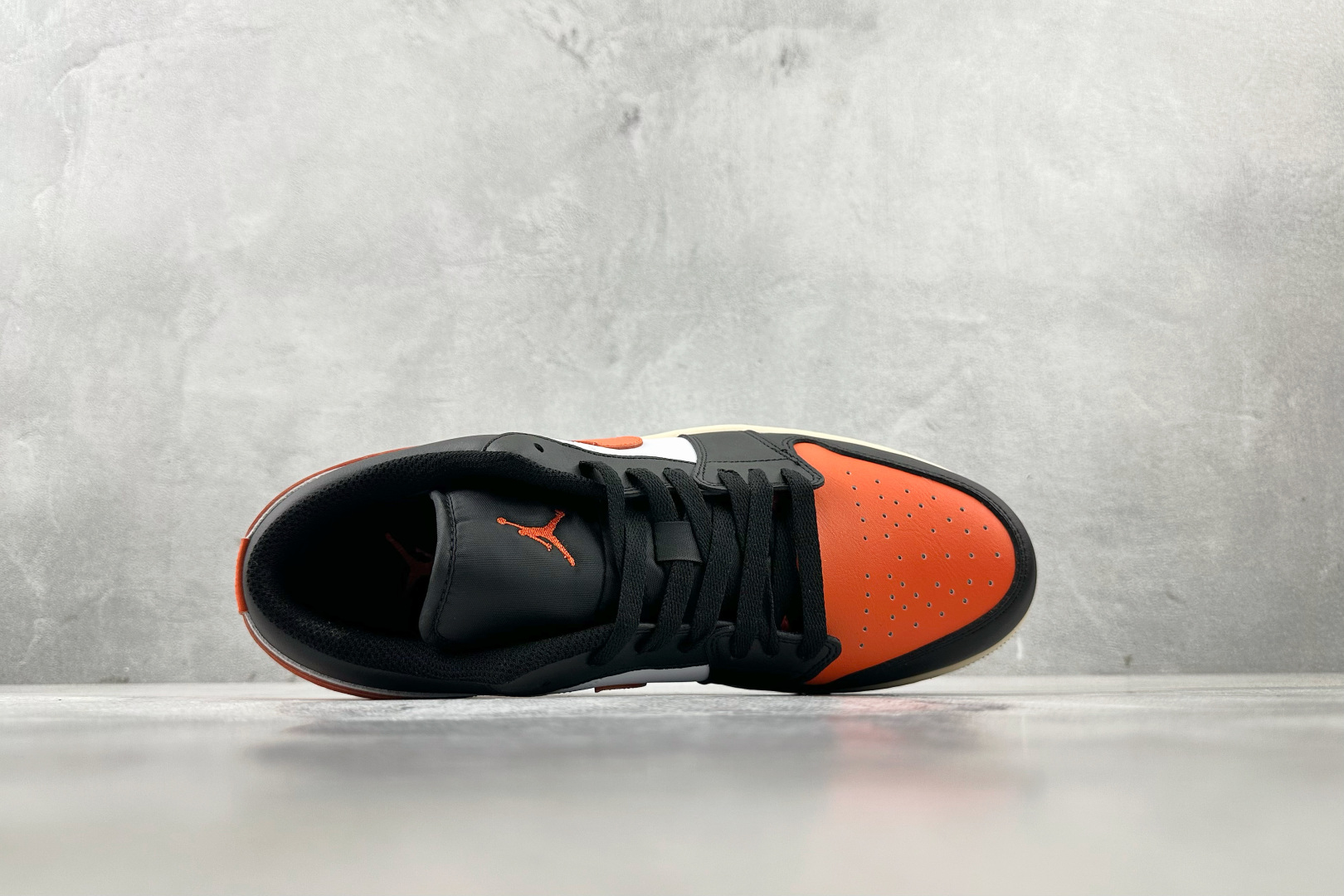综合版 Jordan Air Jordan 1 黑白色 553558-081
