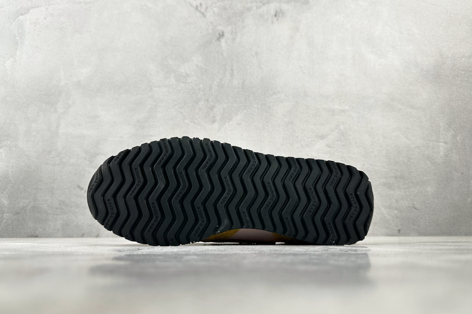 DT 
公司级 New Balance NB 471 黄粉

货号：U471AC
尺码：36 36.5 