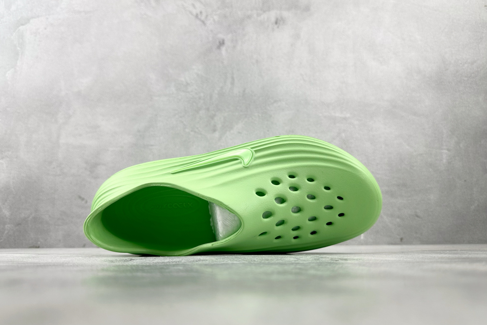 D 版 
Nike ReactX Rejuven 绿色

货号：HV5062-700
尺码：36 36.