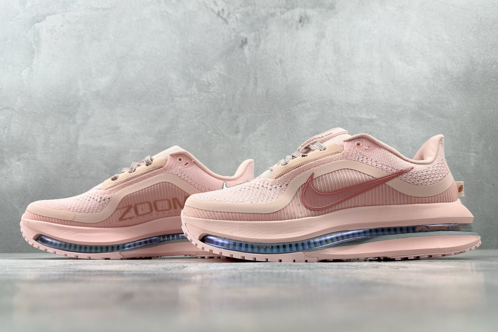 H11 
平台爆款  Nike Pegasus Premium Atmosphere 粉色

货号：HQ