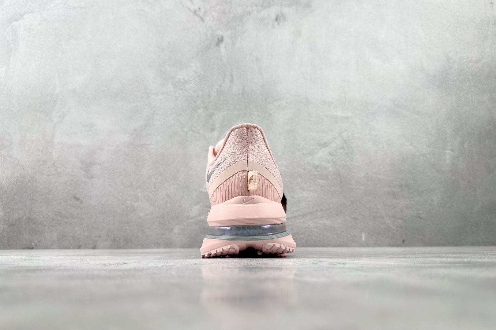 H11 
平台爆款  Nike Pegasus Premium Atmosphere 粉色

货号：HQ