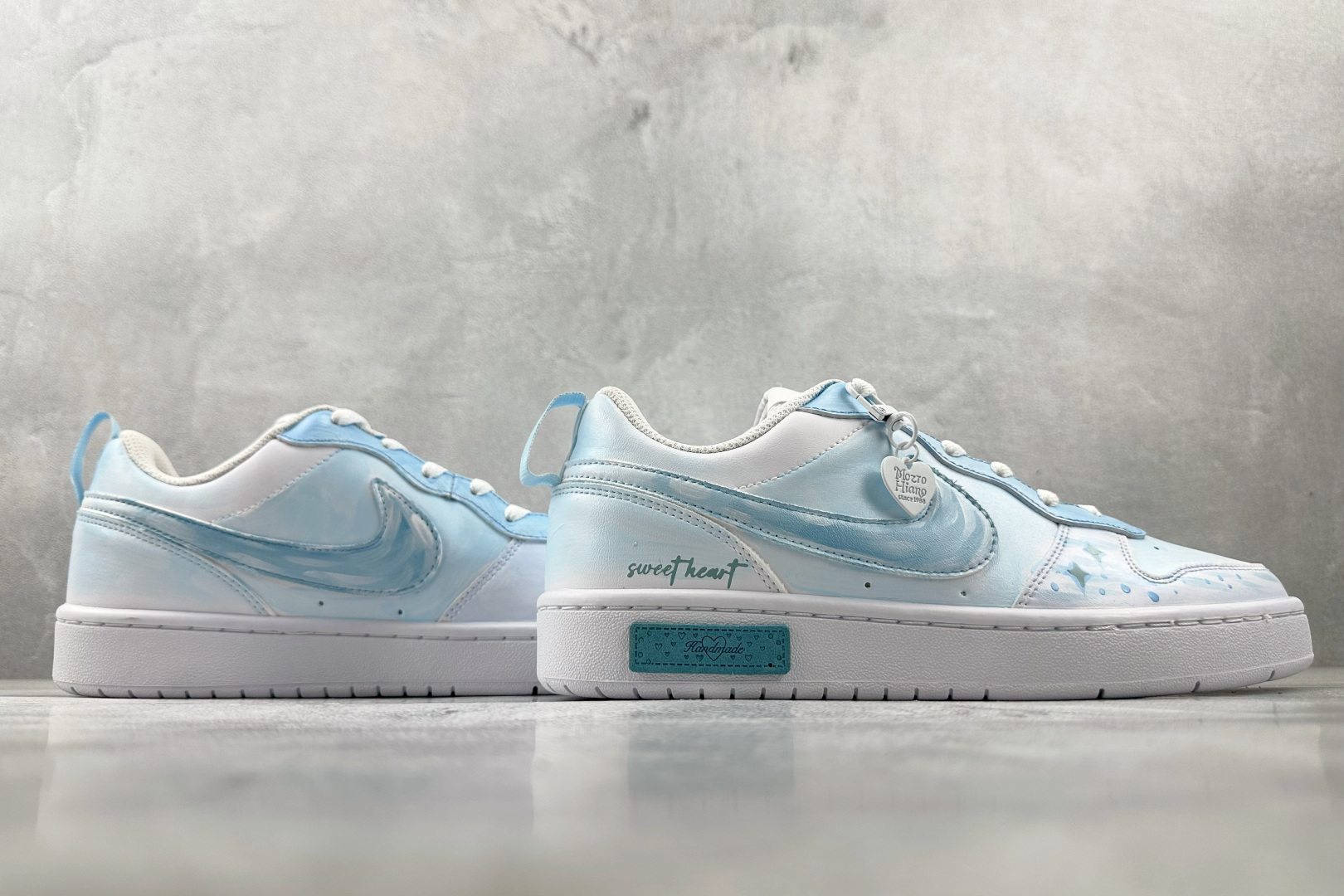 定制版  
【定制球鞋】Nike Court Borough 夏日出游 浪漫 520 蓝

货号：BQ5