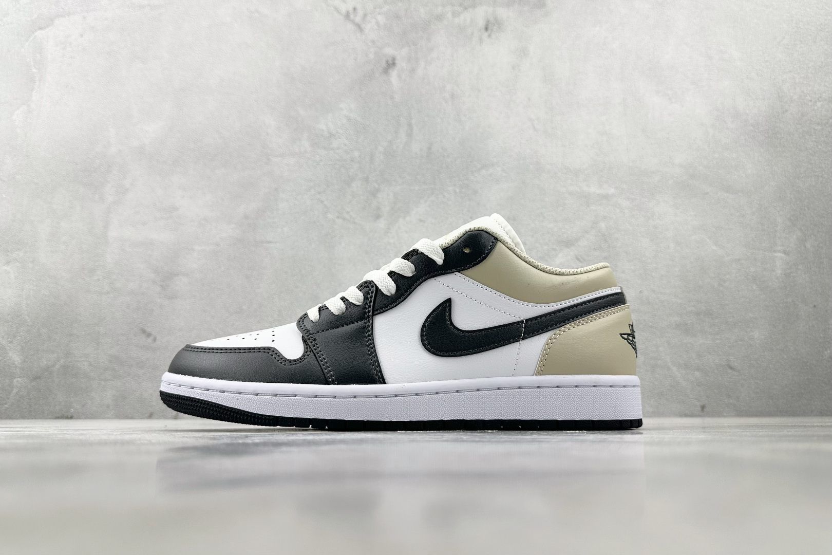 Air jordan 1 low 065