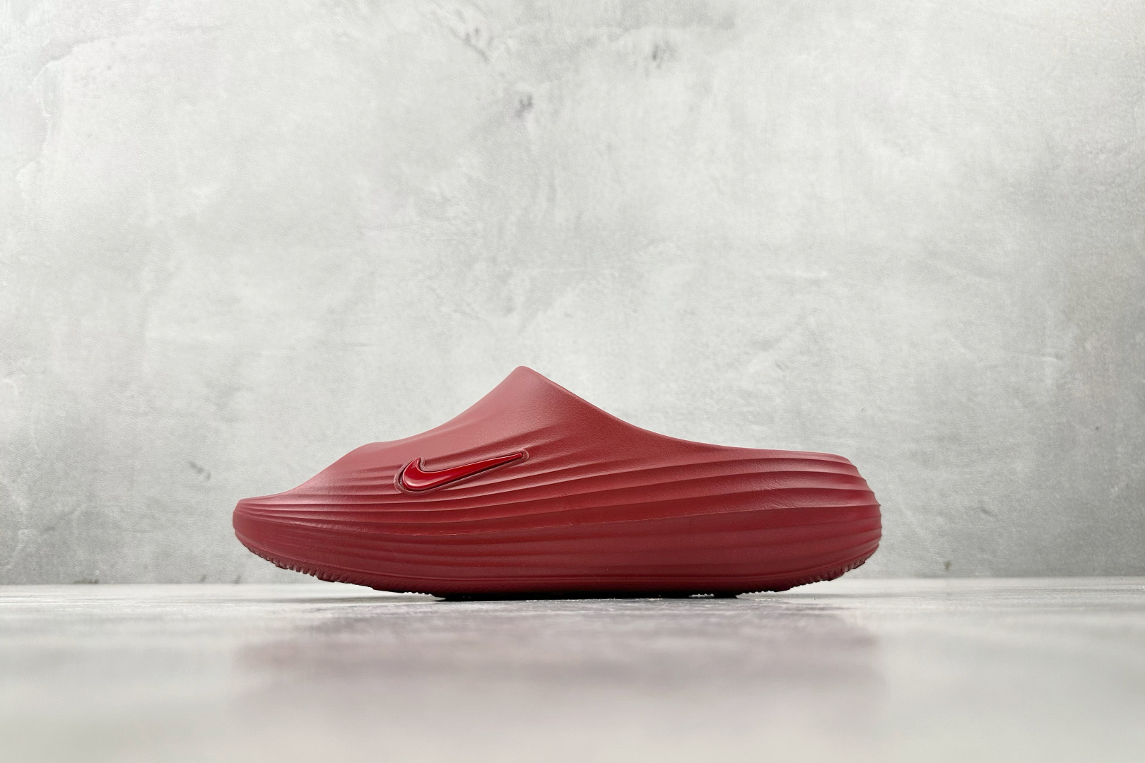 Nike ReactX Rejuven8 红色 HV4479-600