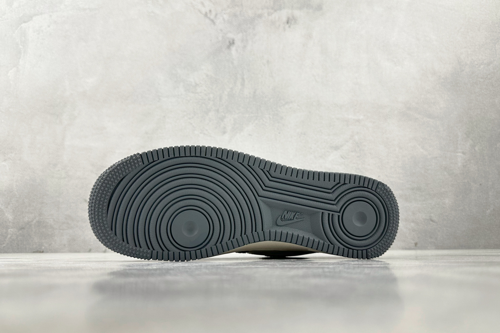 Nike Air Force 1'07 LV 联名 米白黑 XS1958-587