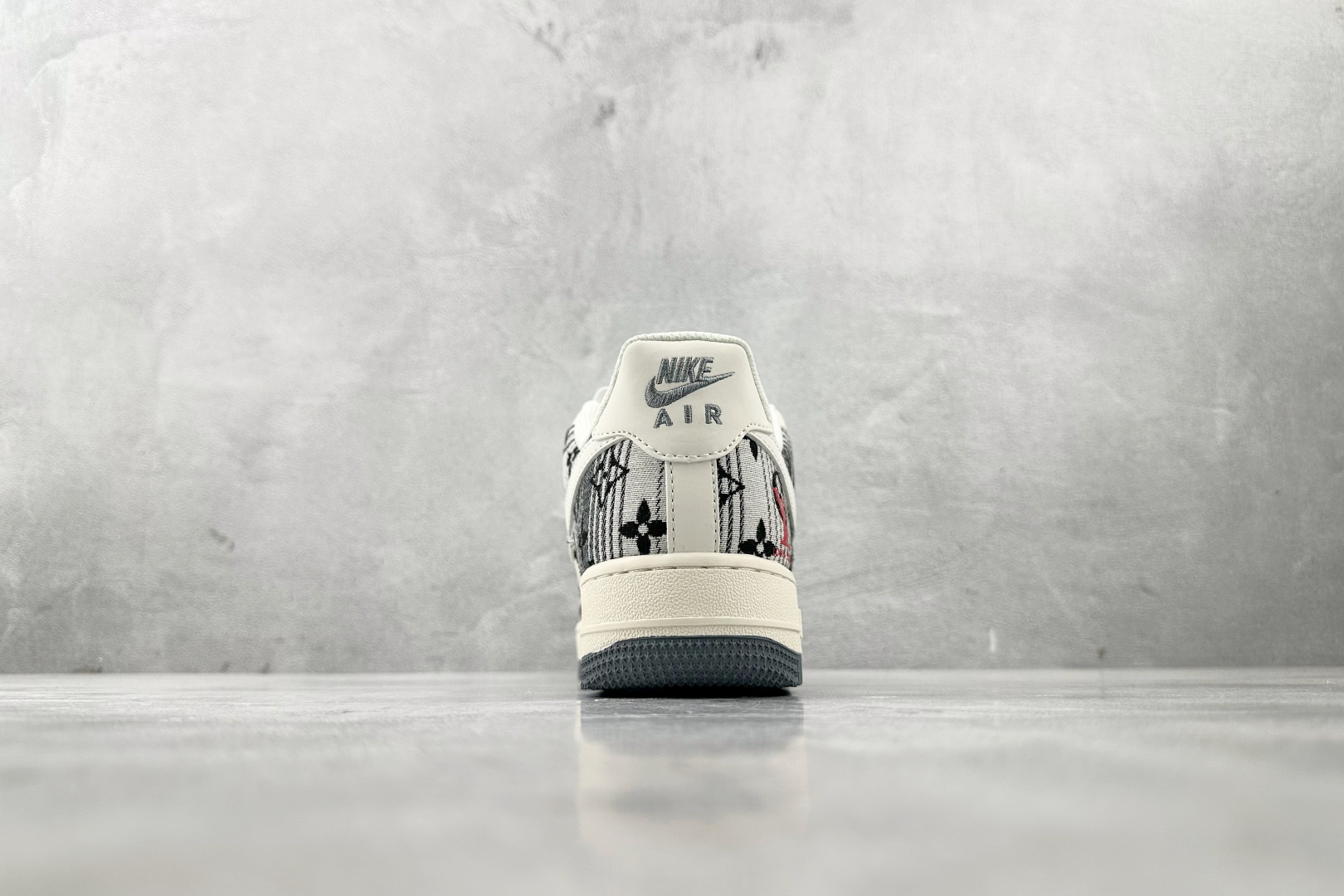 Nike Air Force 1'07 LV 联名 米白黑 XS1958-587