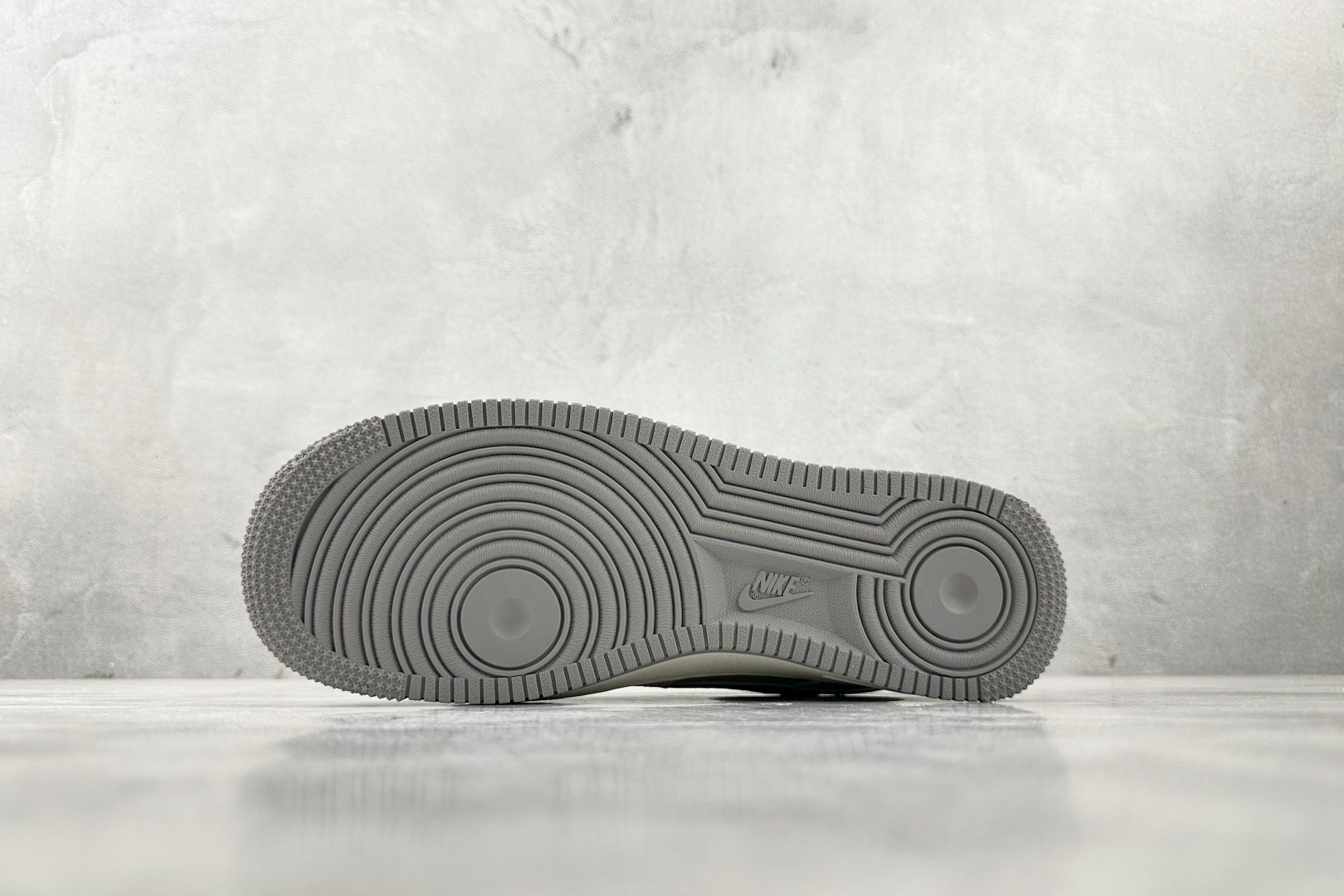 Nike Air Force 1'07 斯图西 联名 米白灰 CS5288-008