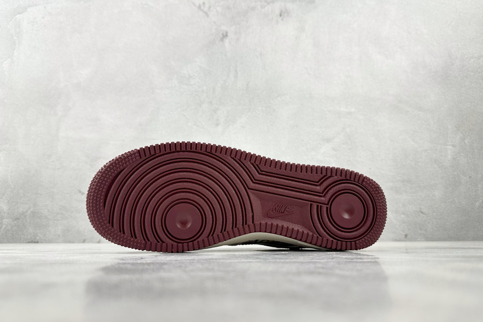 Nike Air Force 1'07 DIOR 联名 米白红 DF0188-063