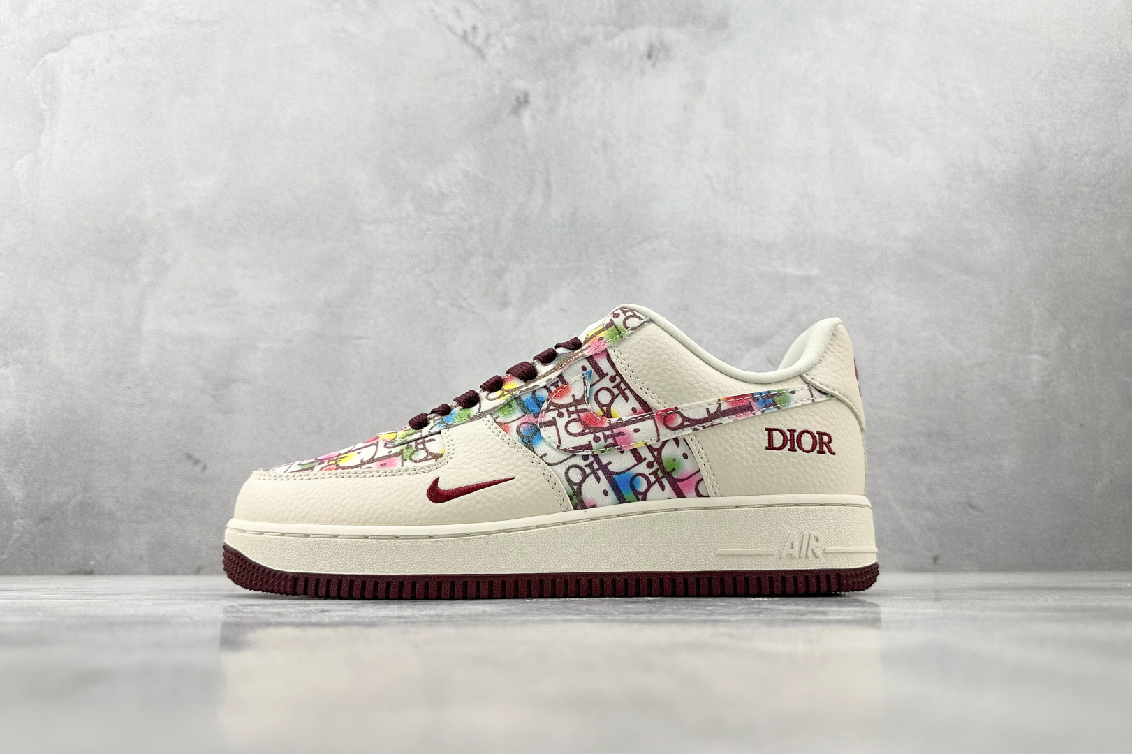 Nike Air Force 1’07 DIOR 联名 米白红 DF0188-063