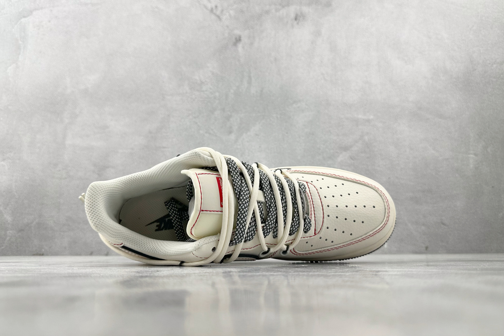 Nike Air Force 1'07 supreme 联名 米白灰 SJ1198-600