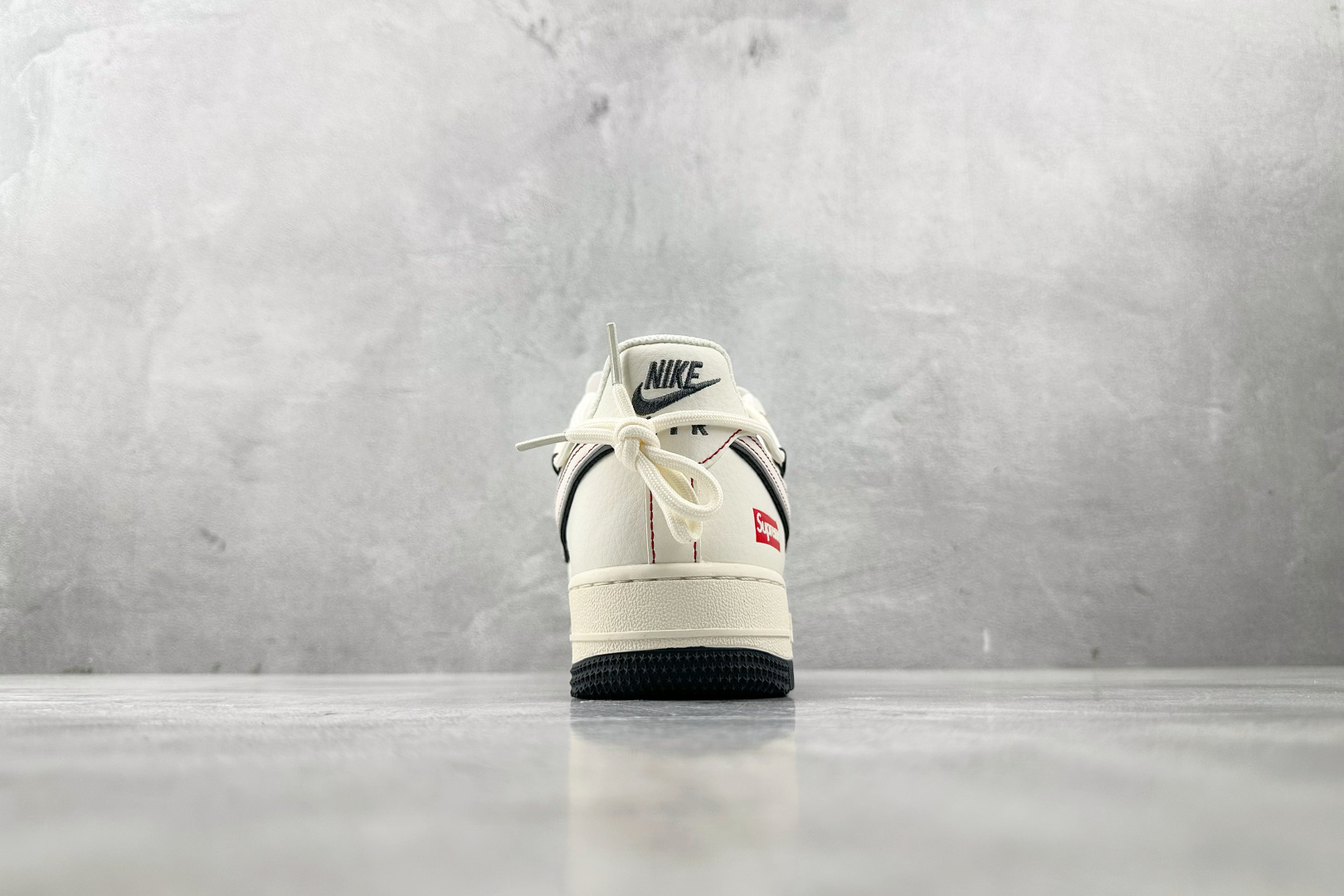 Nike Air Force 1'07 supreme 联名 米白灰 SJ1198-600