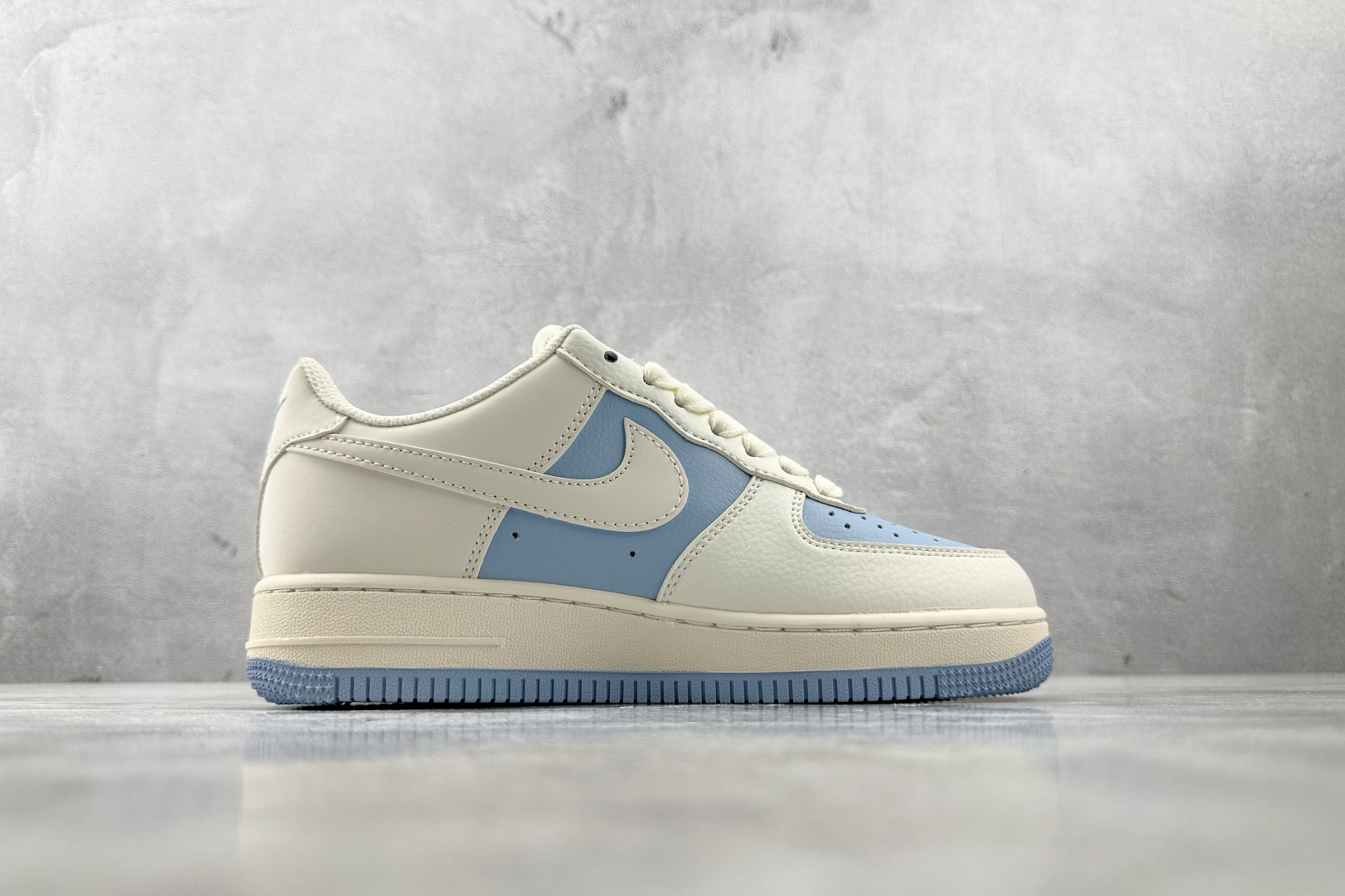 Nike Air Force 1'07 LV 联名 米白蓝 BB9599-203