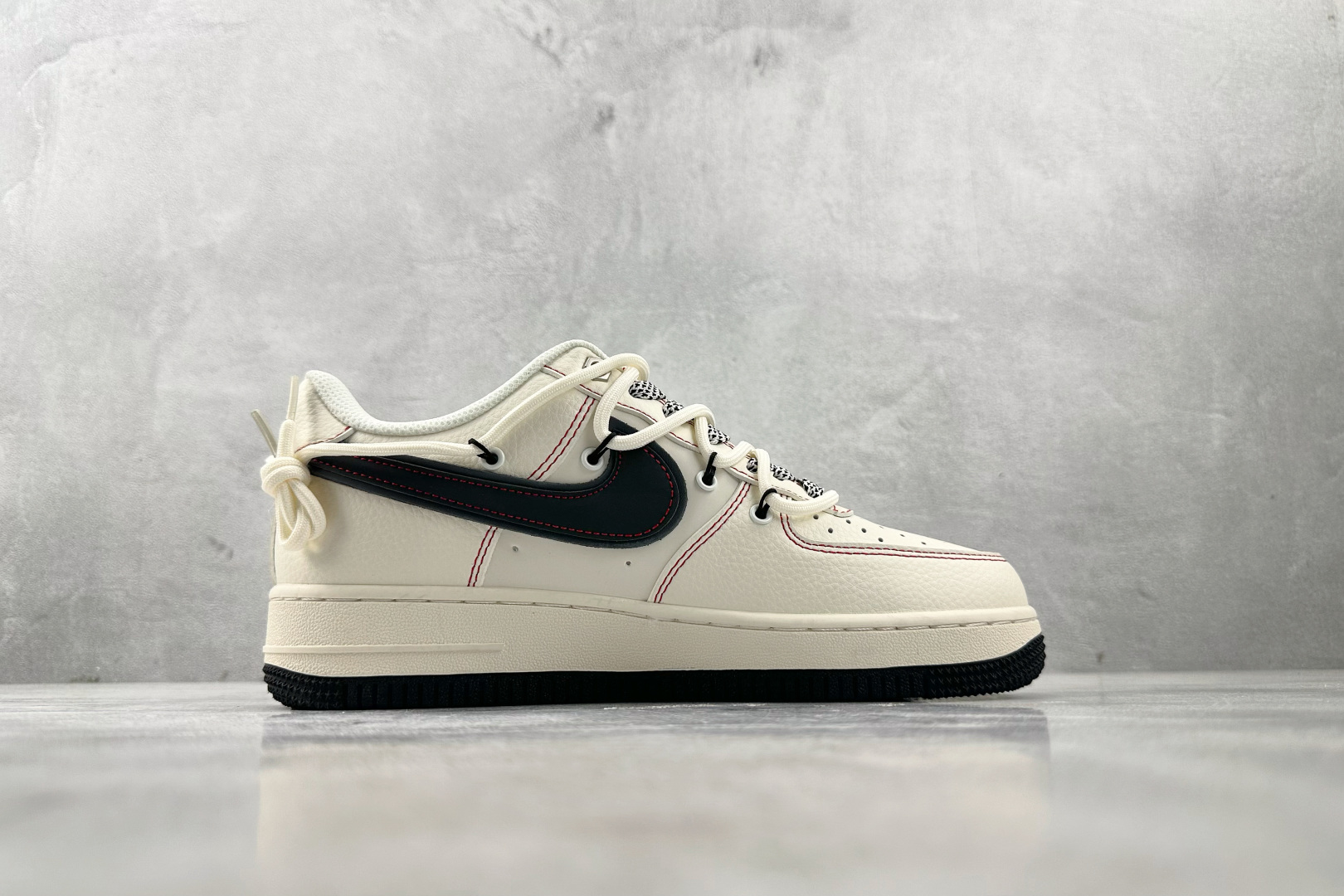 Nike Air Force 1'07 supreme 联名 米白黑 SJ1198-104