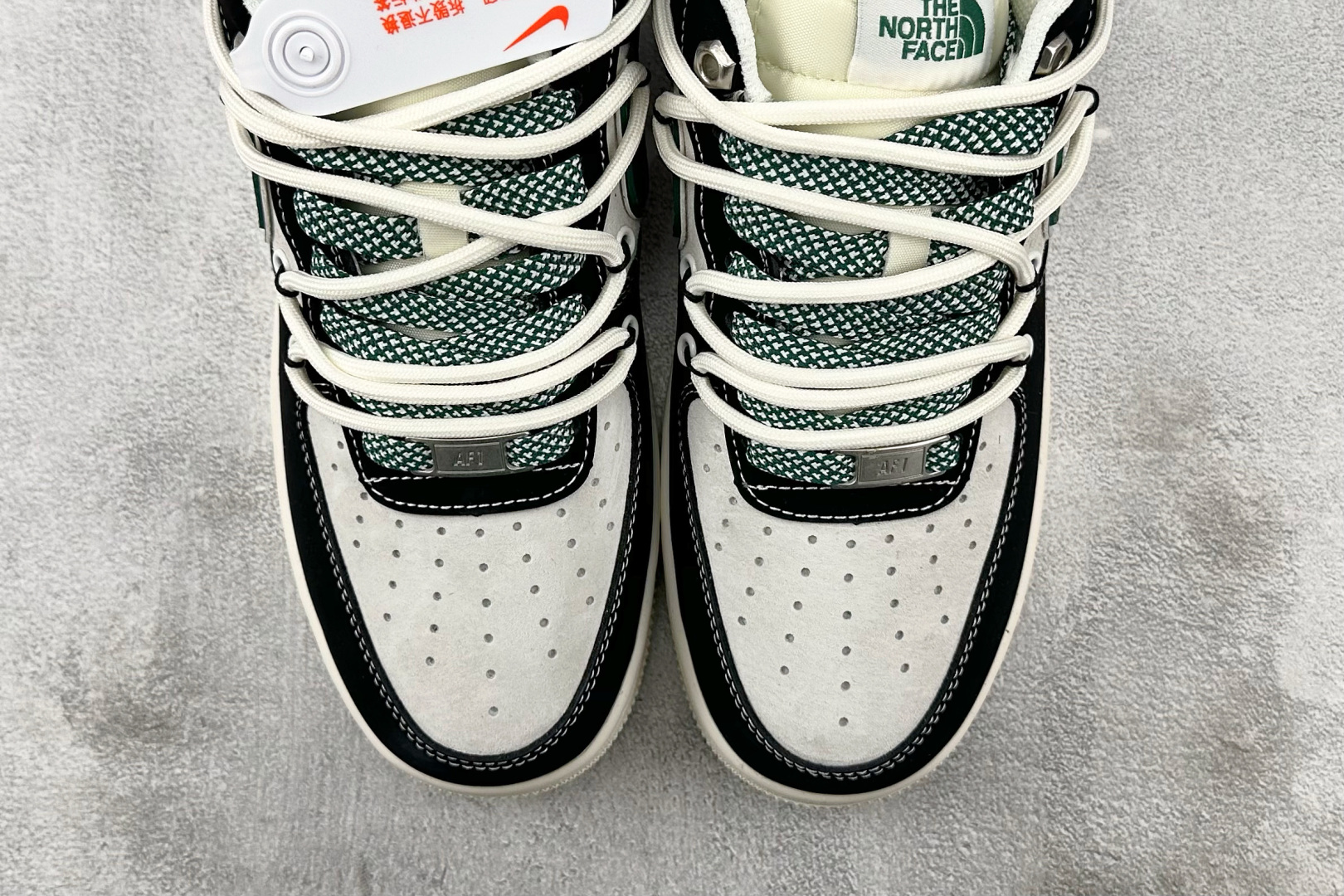 Nike Air Force 1'07 北面 联名 黑白绿 SJ1198 110 尺码：36 36.5 37.5 38 38.5 39 40 40.5 41 42 42.5 43 44 44.5 45 编码：30