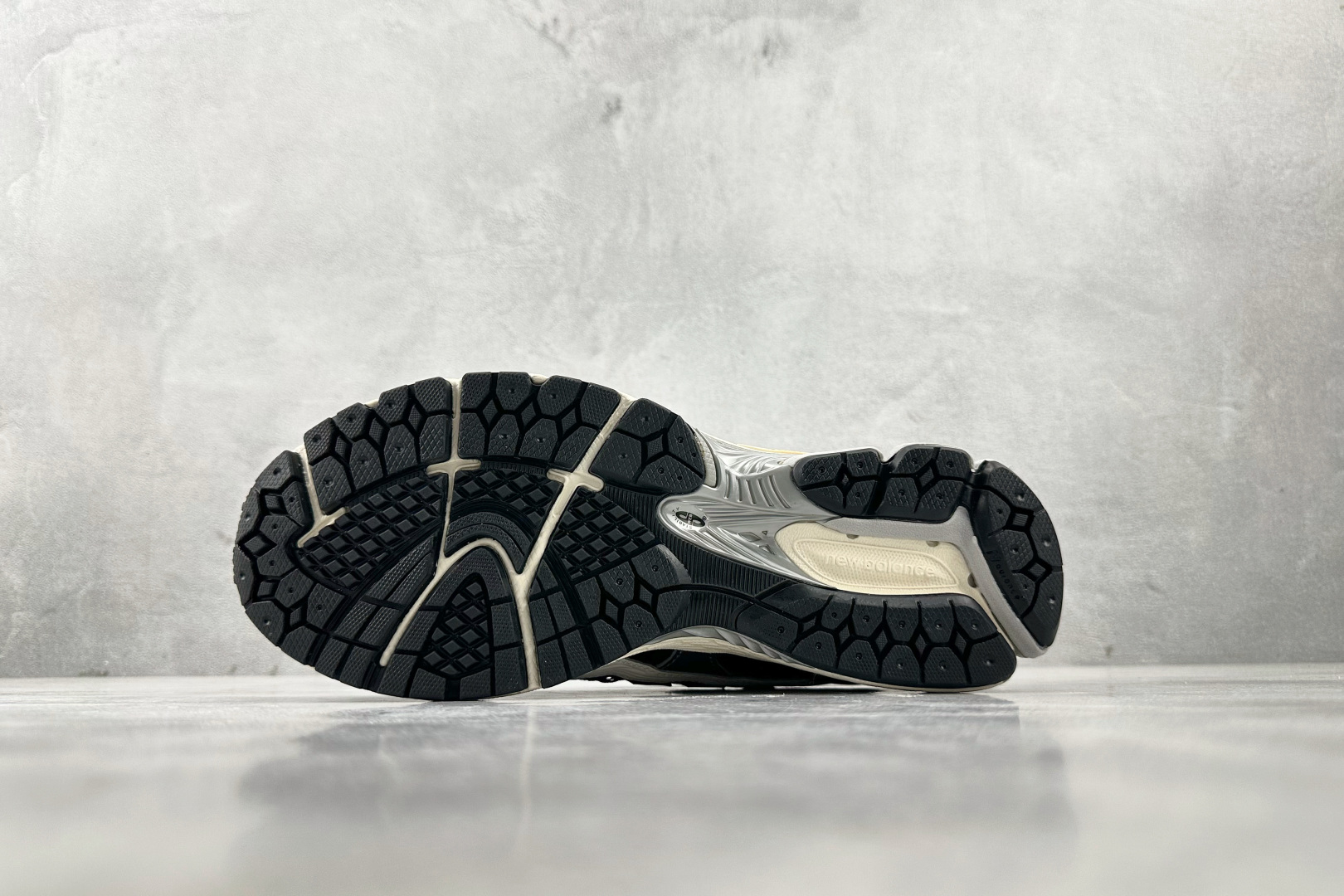 大厂出品 New Balance NB 1906U 黑米色 U1906NC