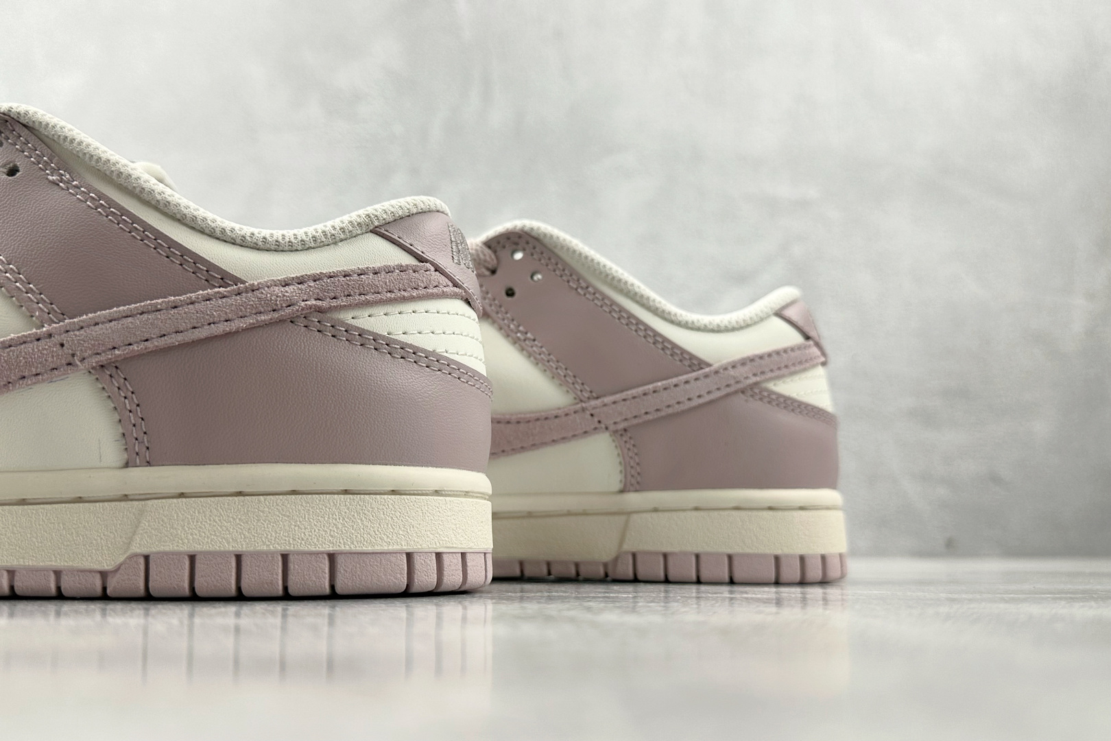 Nike Dunk Low 粉白色 FB9109-122