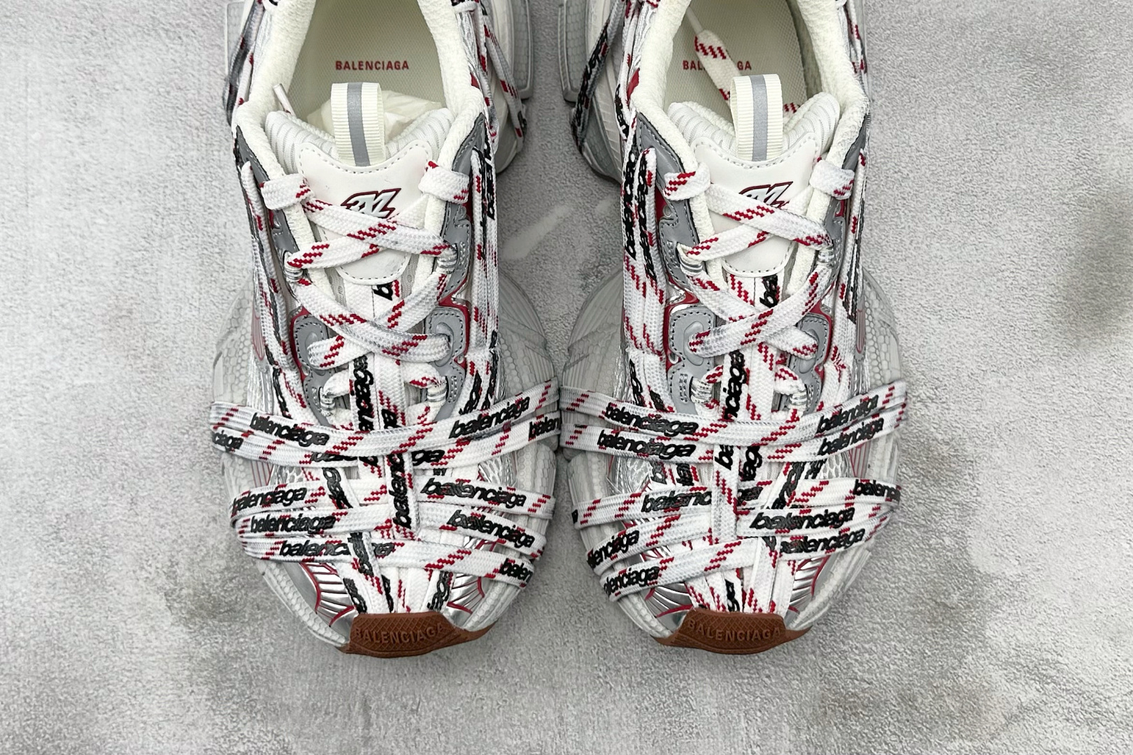 代购版 Balenciaga巴黎世家 3XL 白红绑带 825597 W3XHL 9010