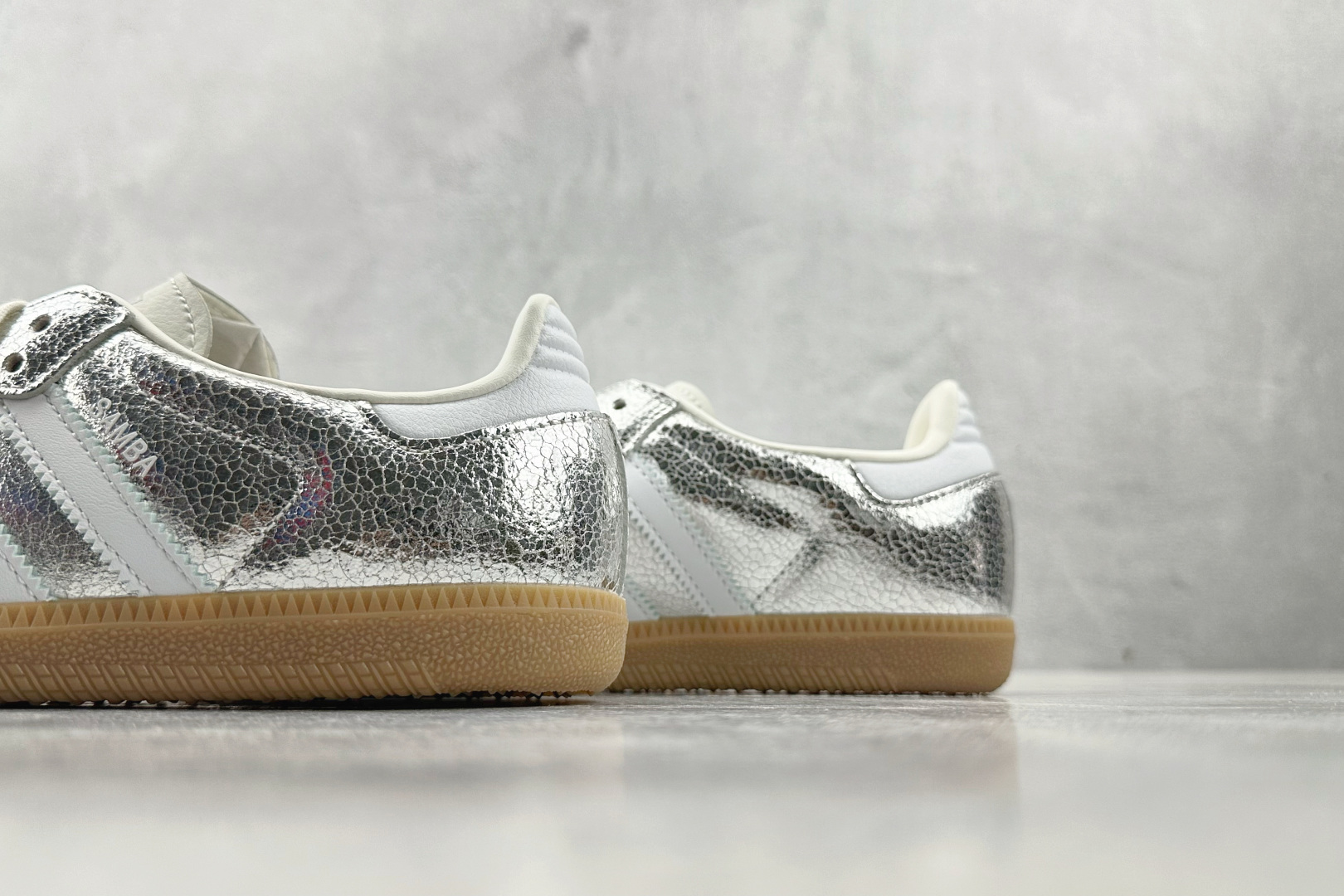 adidas originals Samba OG 银色 JR0035