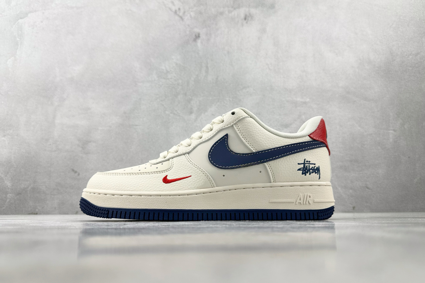 Nike Air Force 1’07 斯图西 联名 米白蓝 JJ2508-716