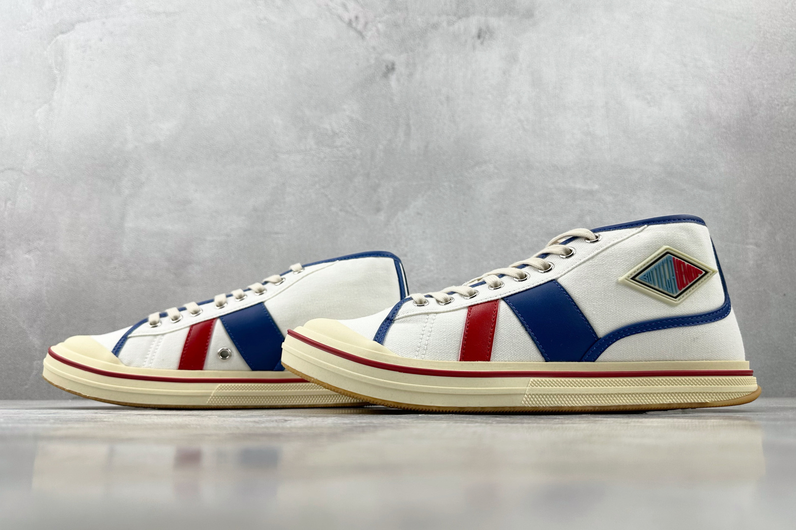 Bottega Veneta葆蝶家 Eliot 蓝色 827556V5JG19643