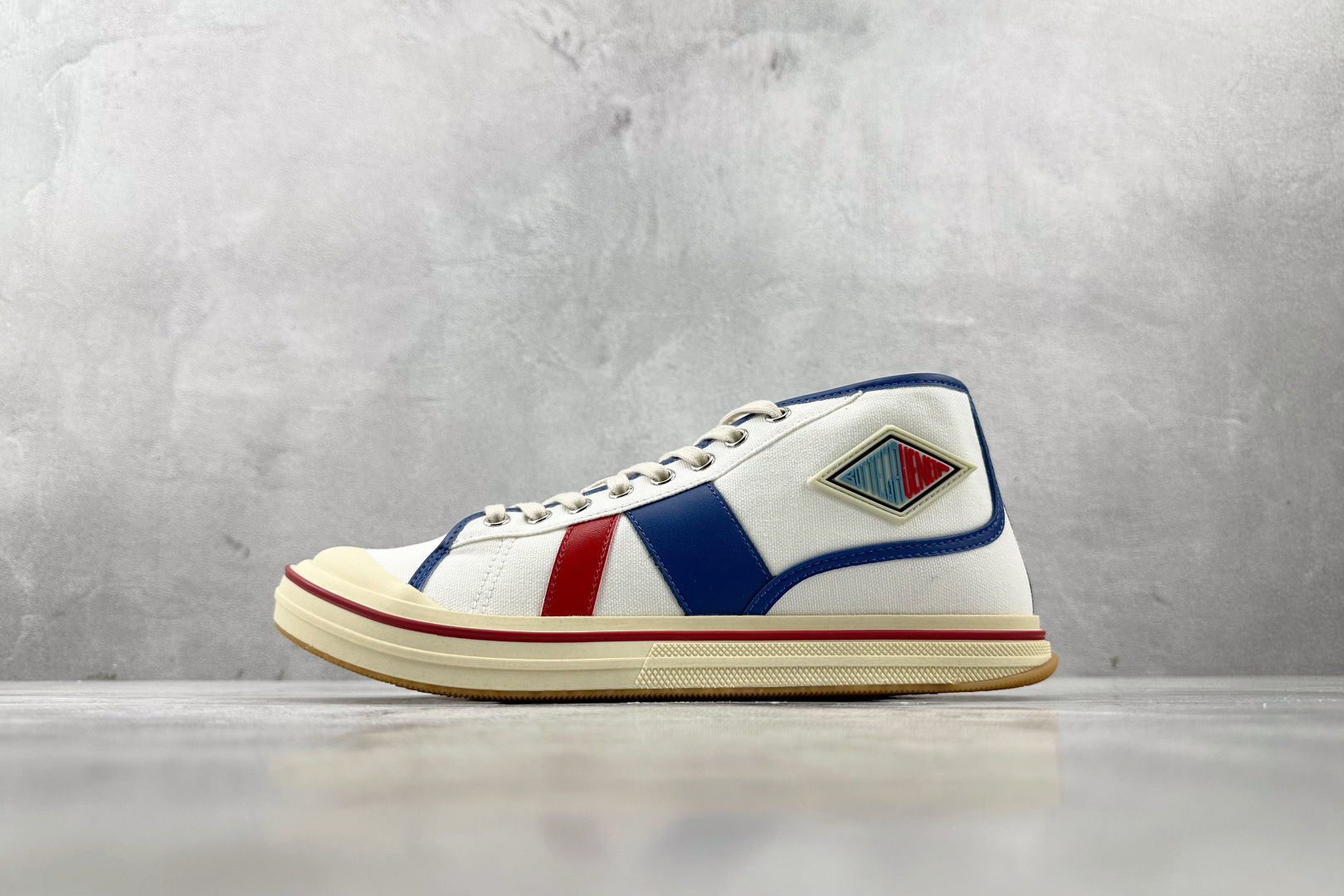Bottega Veneta葆蝶家 Eliot 蓝色 827556V5JG19643