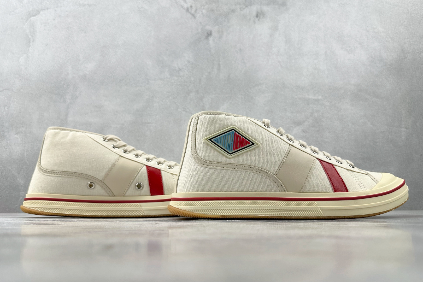 Bottega Veneta葆蝶家 Eliot 白色 827556V5JG19642