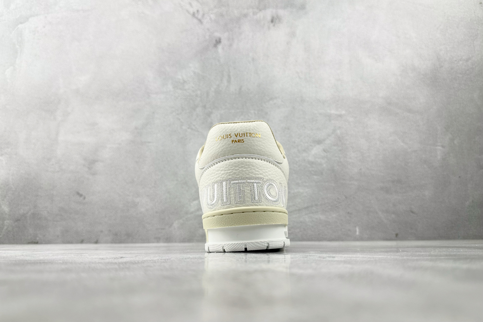 LOUIS VUITTON Trainer 米色 1ACW4C