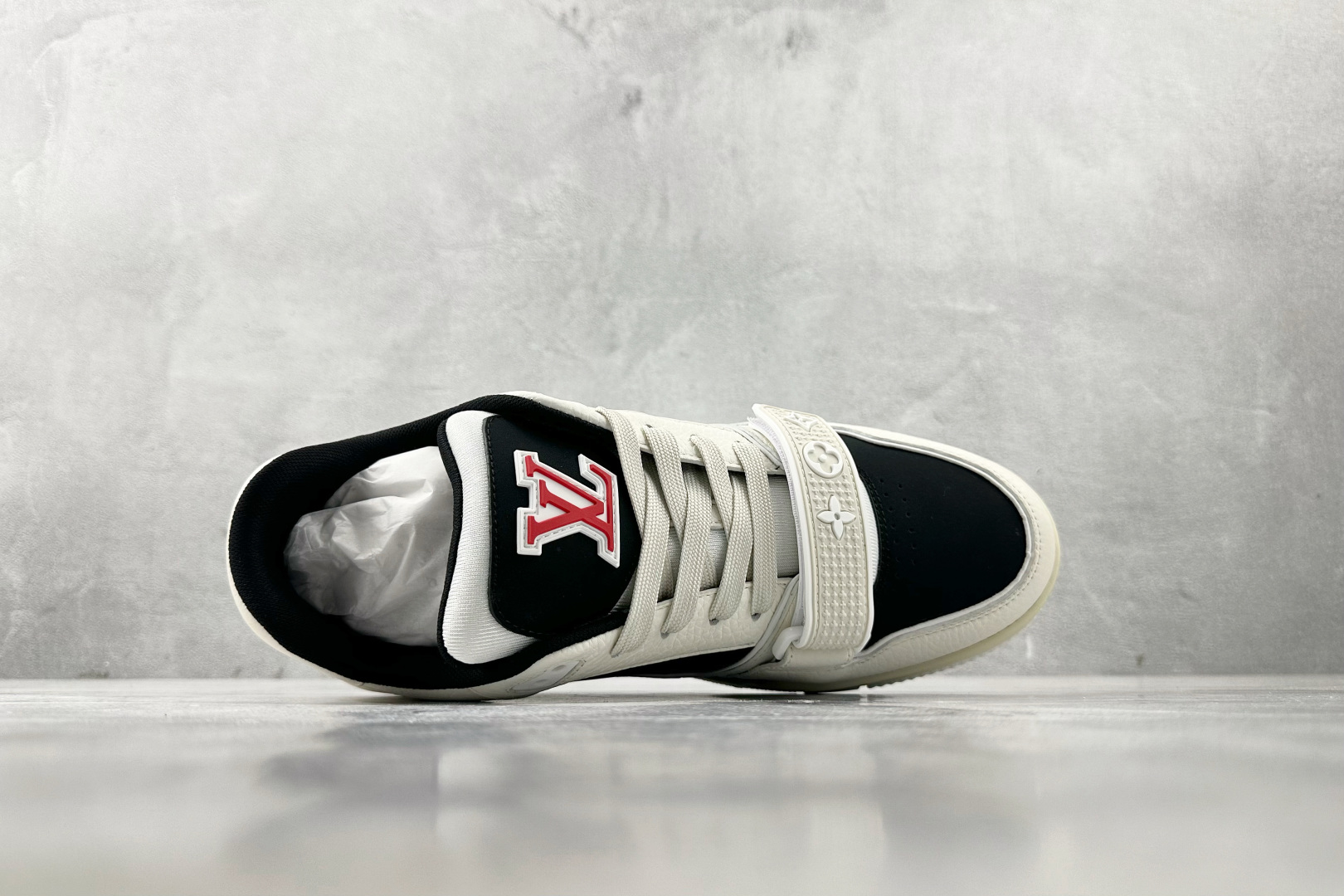 LOUIS VUITTON Trainer 黑色 1ACW3E