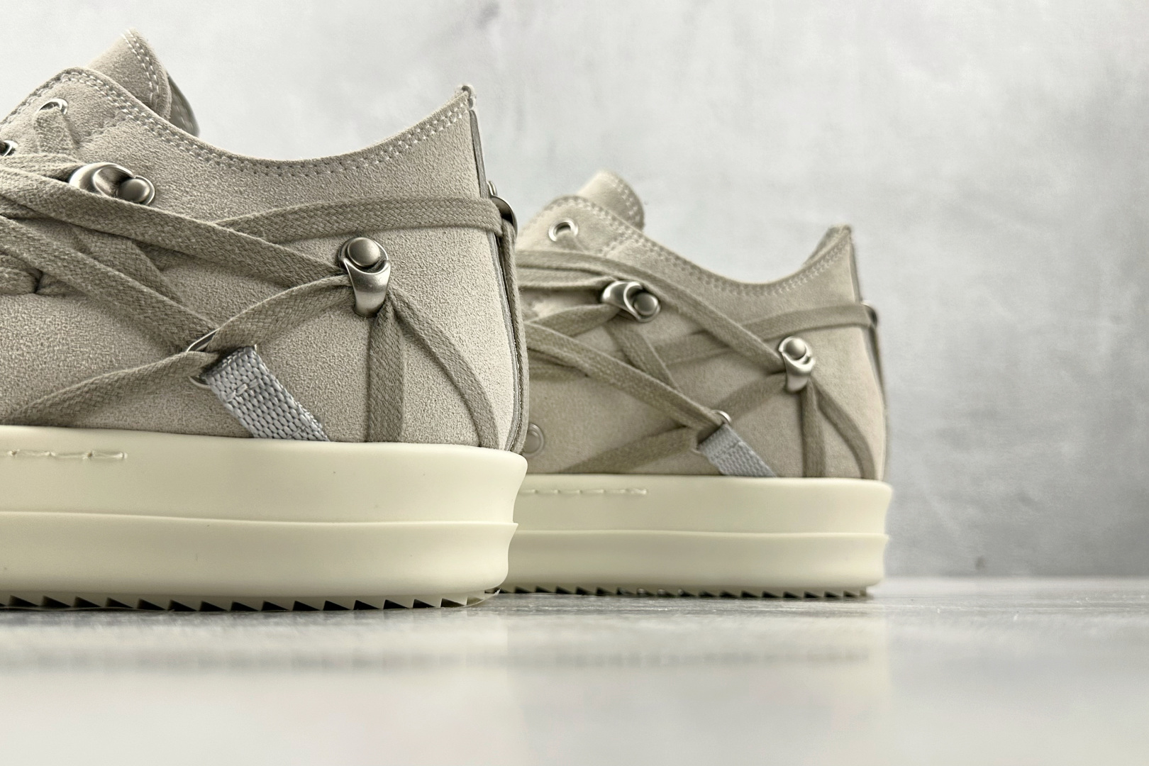 RICK OWENS/RO Mega 浅灰色 RU01E5886LVSW1_411