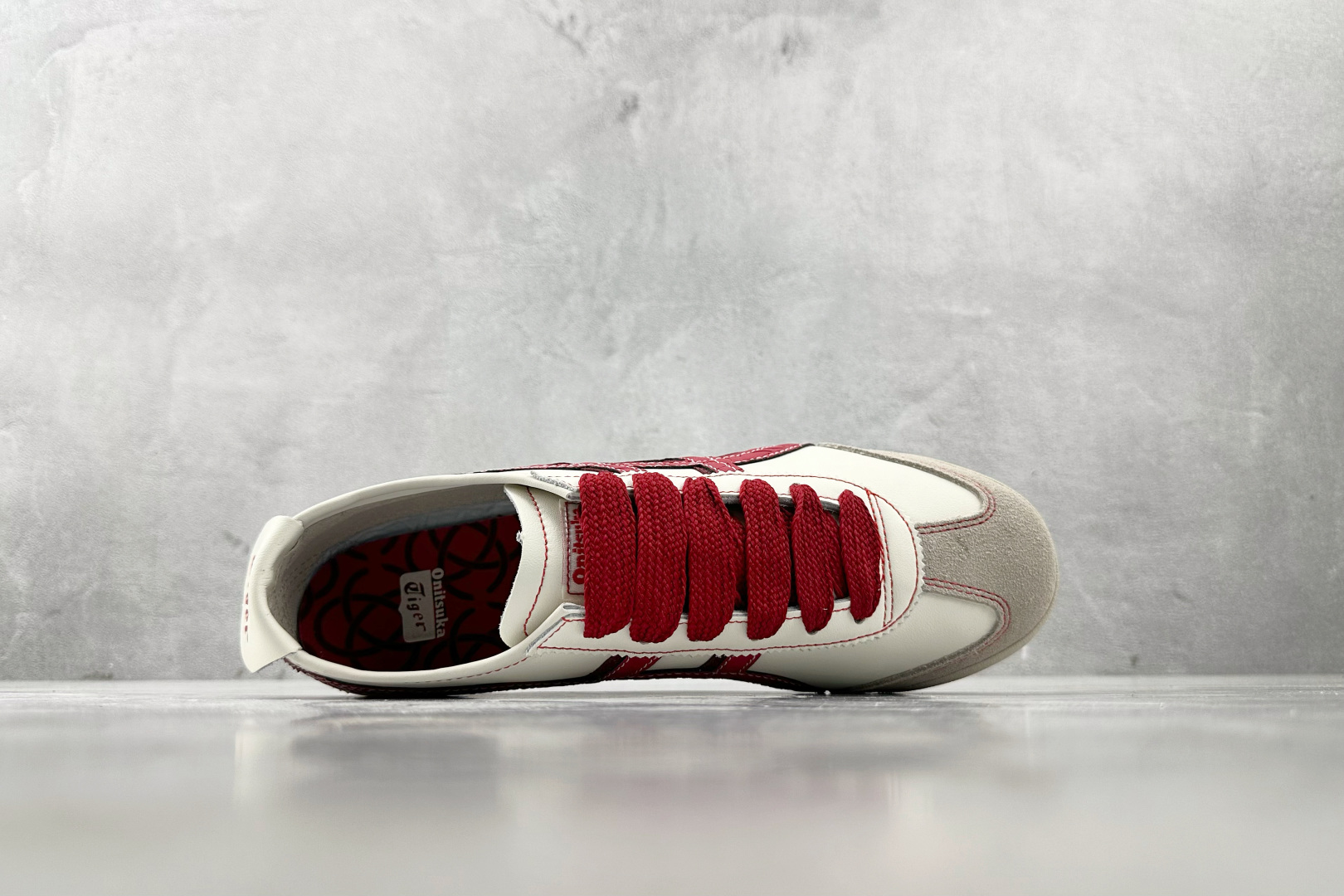 平台爆款 Onitsuka Tiger鬼塚虎 MEXICO 66 蛇年 白红色 1183C391-100
