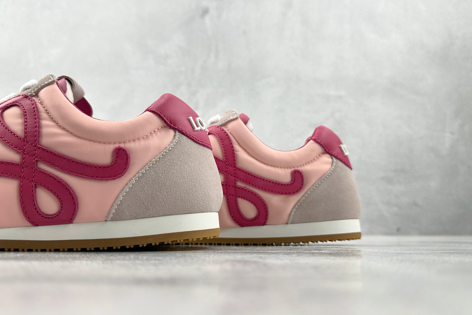LOEWE罗意威 Ballet Runner 2.0 粉色 LBR2282X14-5064