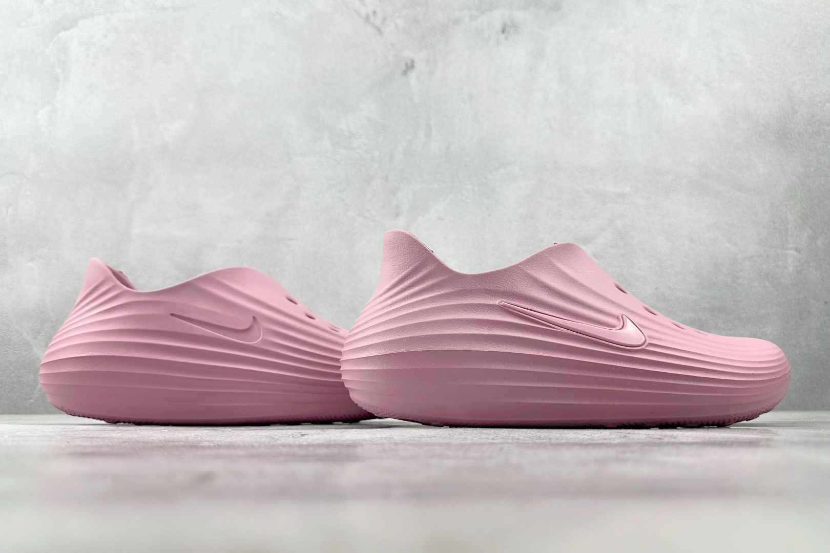 Nike ReactX Rejuven 粉色 HV5062-600