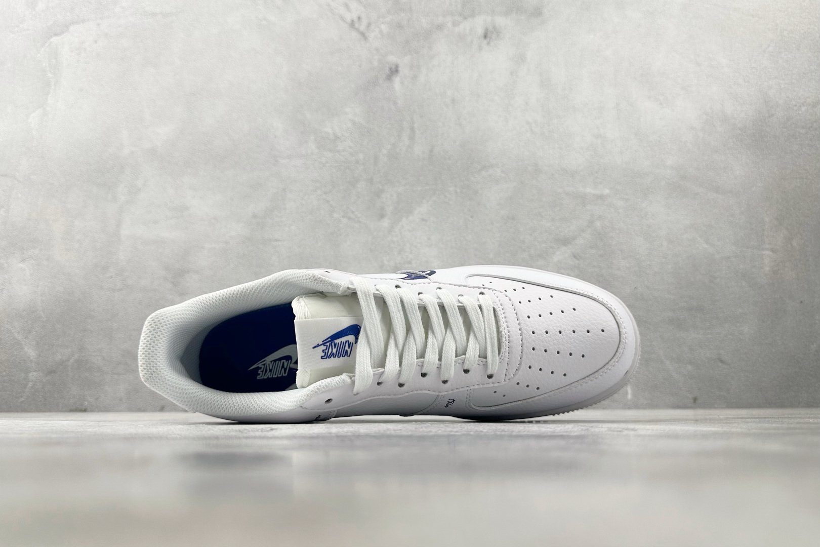 外贸批次 Nike Air Force 1 Sketch白蓝涂鸦 CW7581-100