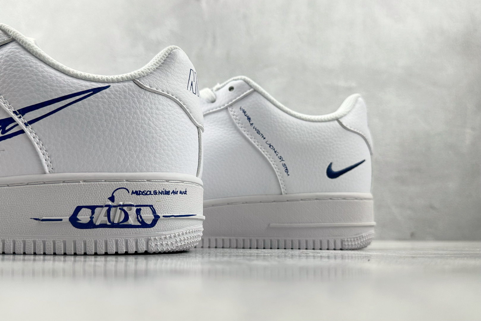 外贸批次 Nike Air Force 1 Sketch白蓝涂鸦 CW7581-100