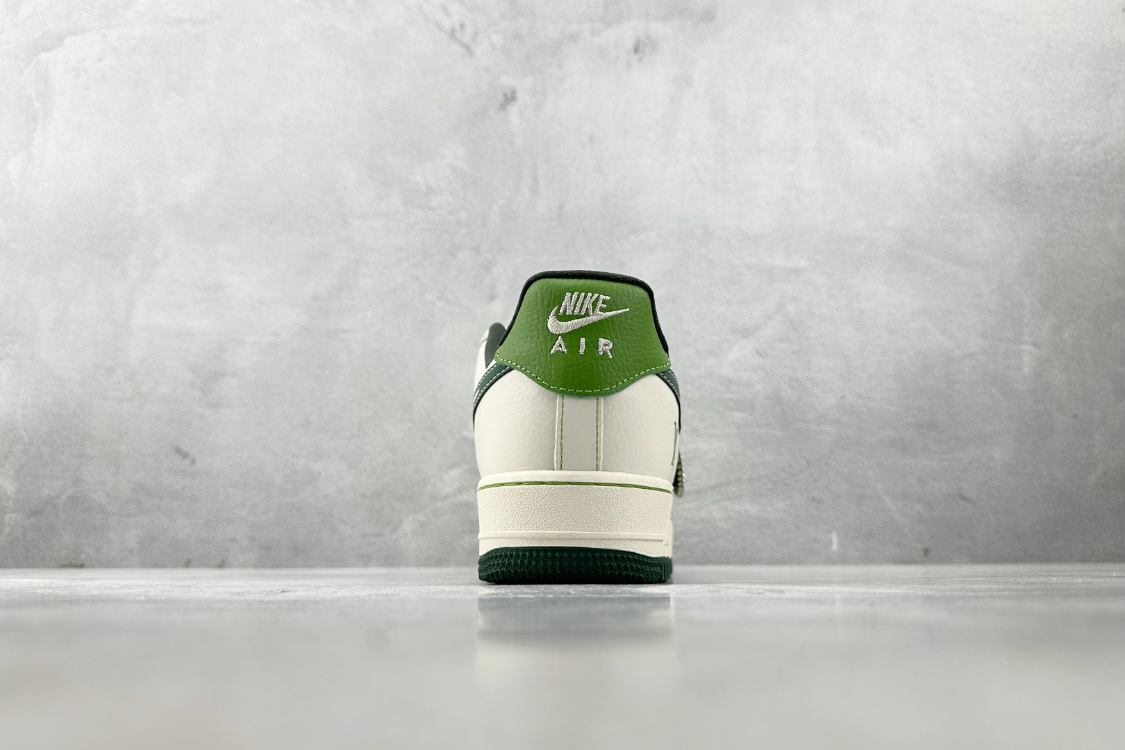 Nike Air Force 1'07 LV 联名 米白绿 KK1988-086