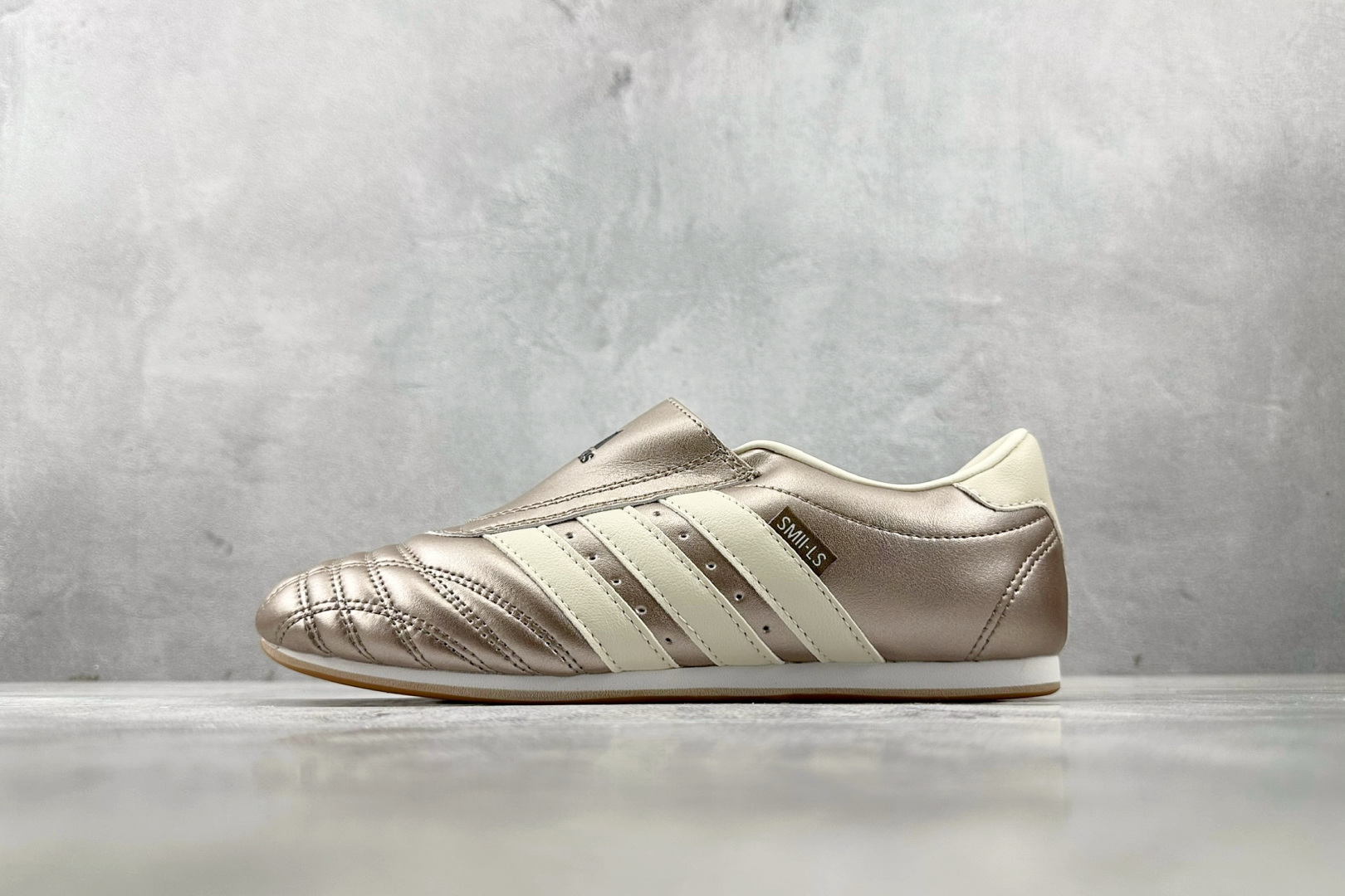出口订单 adidas TAEKWONDO 棕色 JQ8200